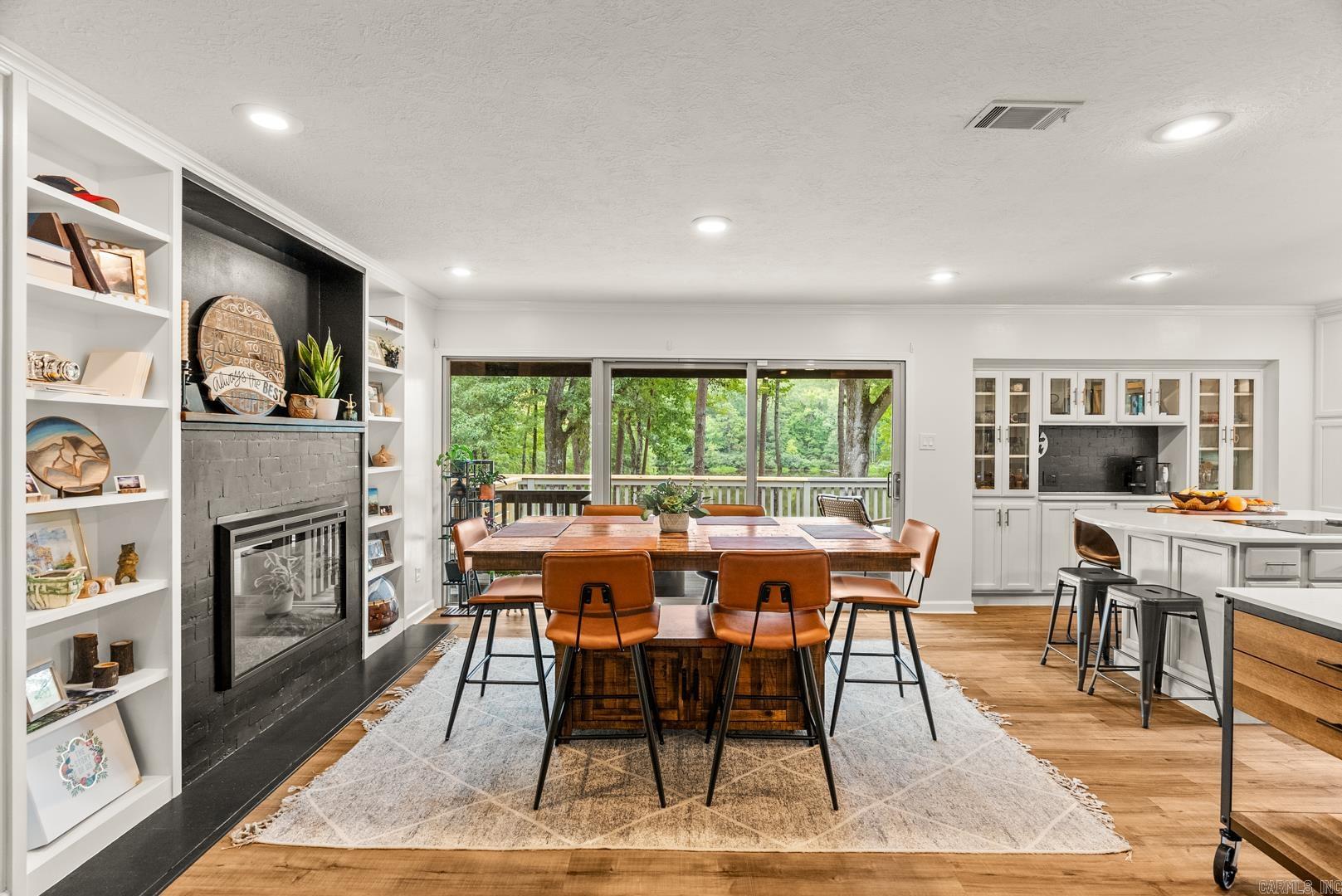 SPRING VALLEY MANOR - Residential