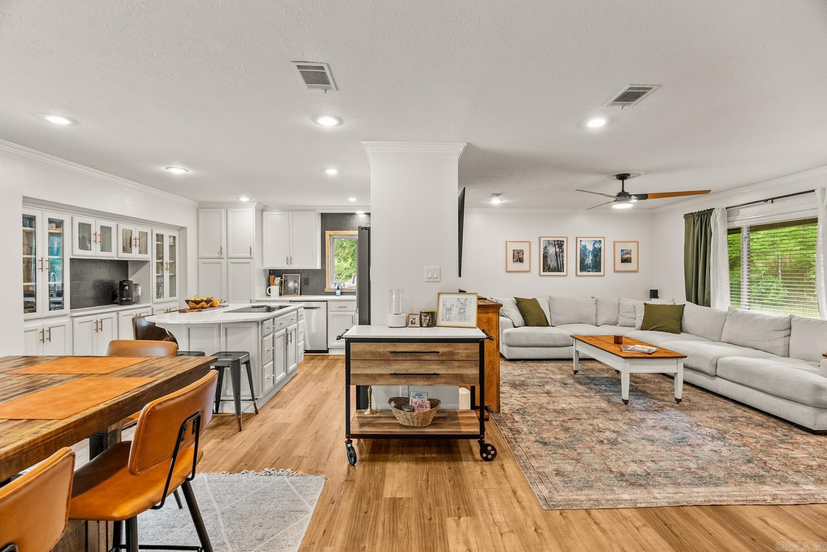 SPRING VALLEY MANOR - Residential