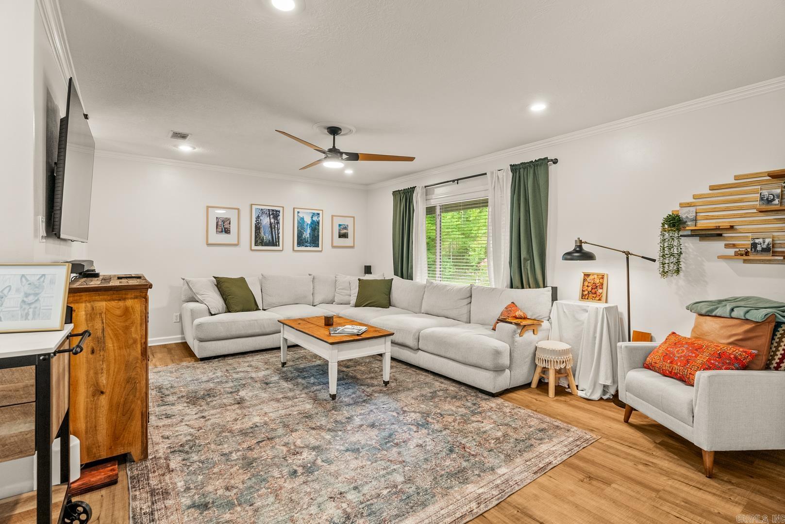 SPRING VALLEY MANOR - Residential