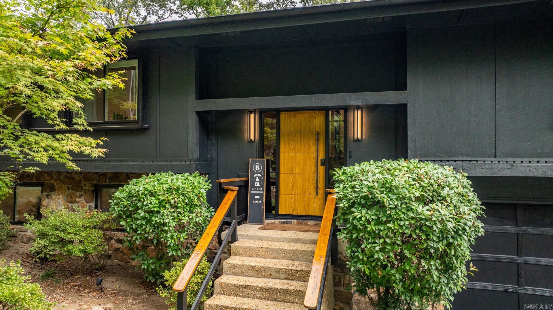 SPRING VALLEY MANOR - Residential
