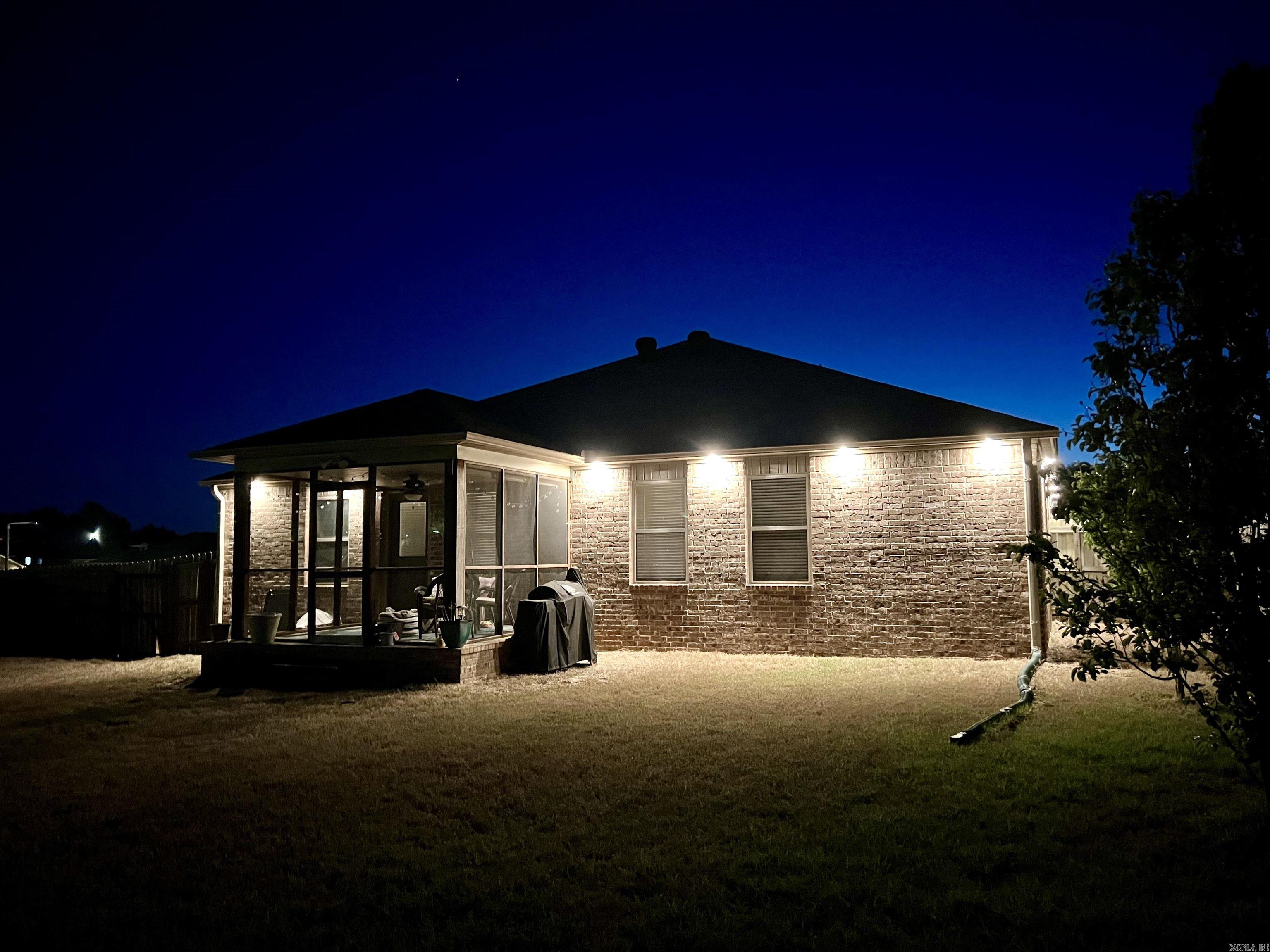 JUDE'S CROSSING - Residential