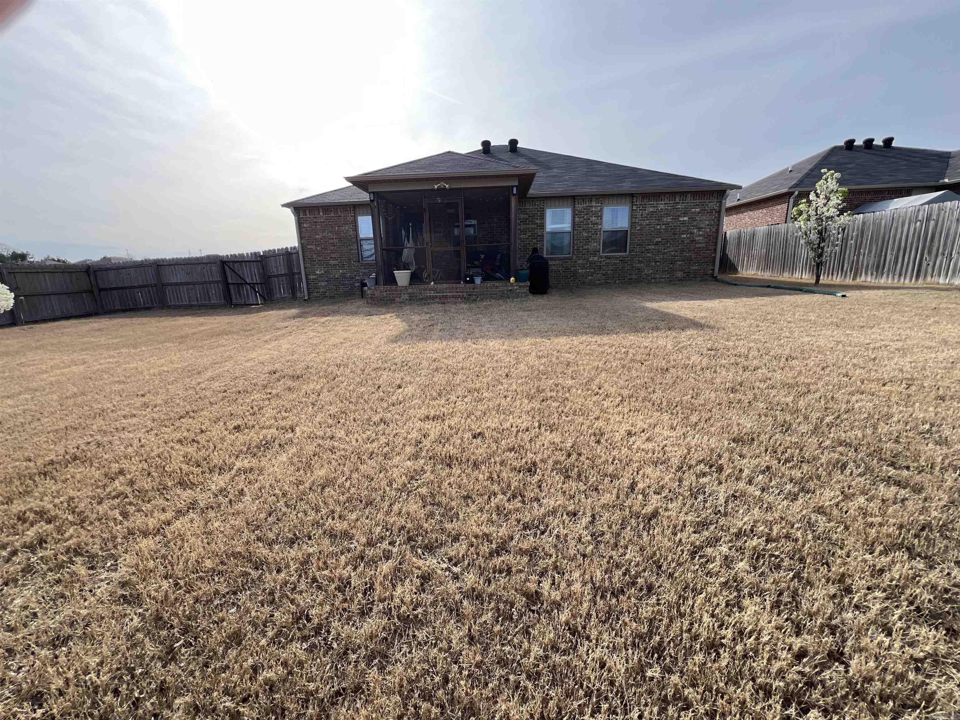 JUDE'S CROSSING - Residential