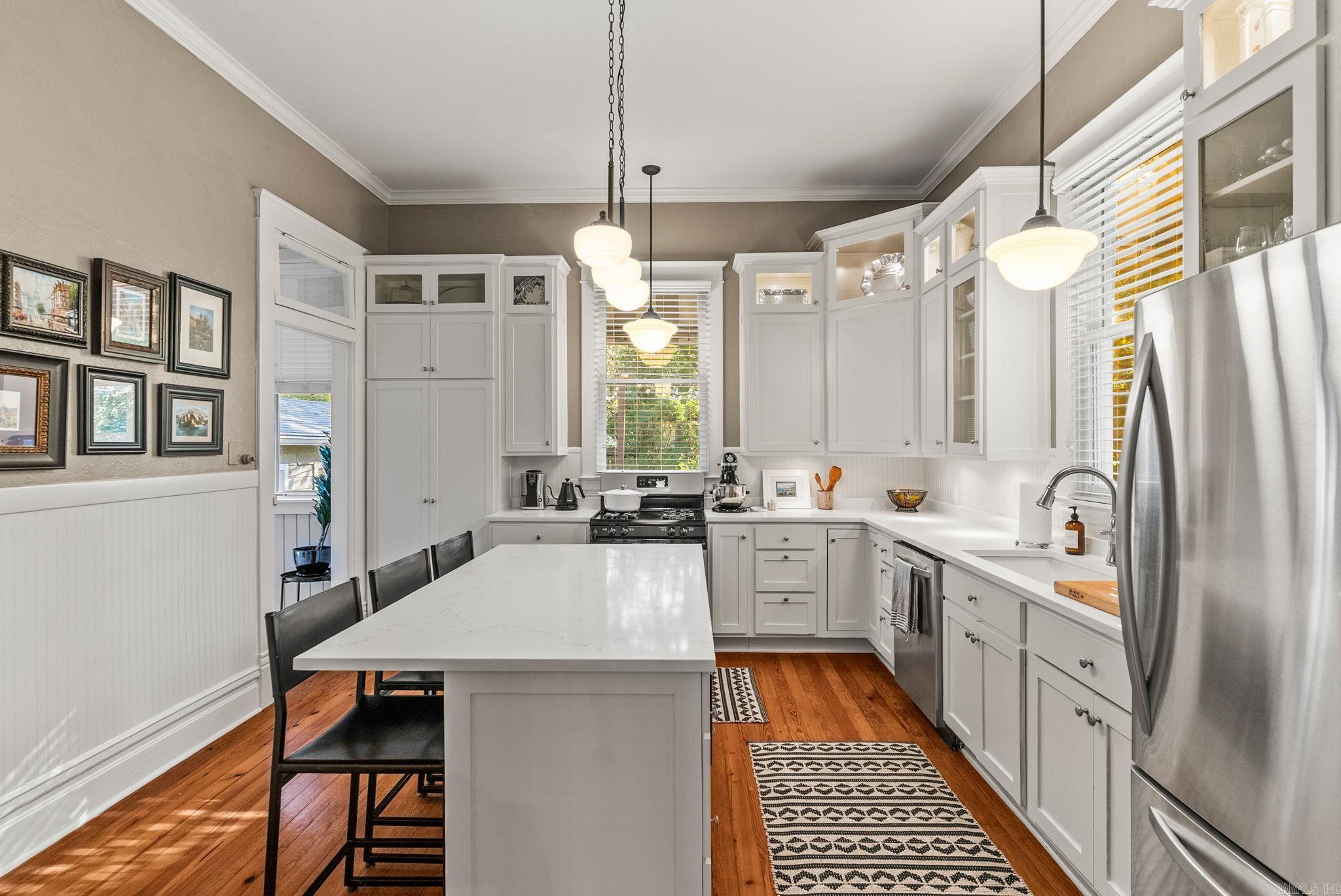 ELMHURST - Residential