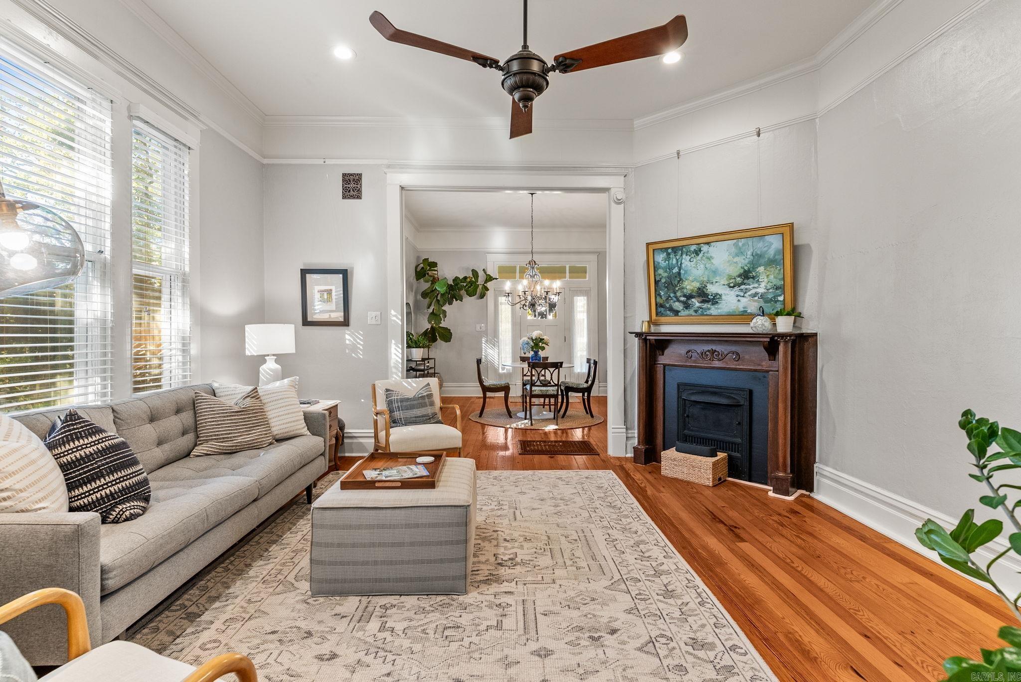 ELMHURST - Residential