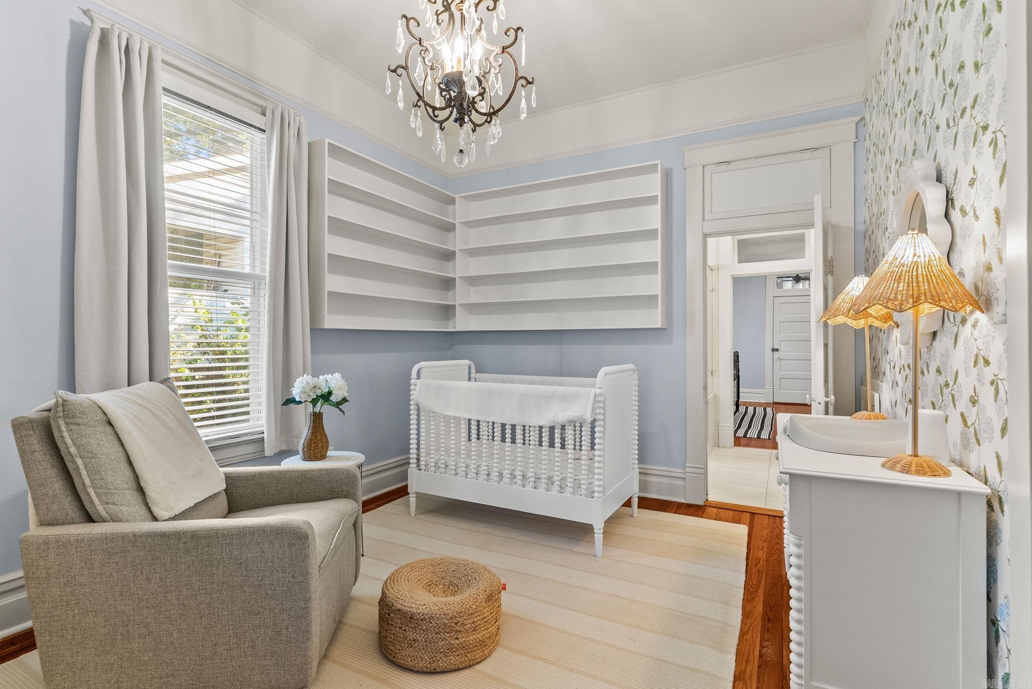 ELMHURST - Residential
