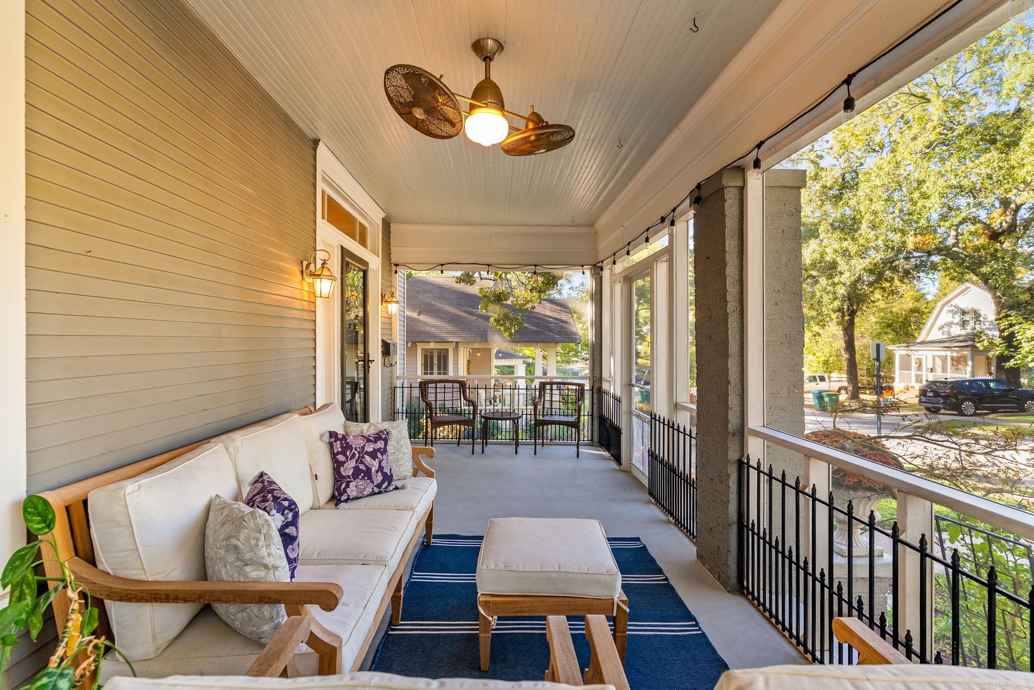 ELMHURST - Residential
