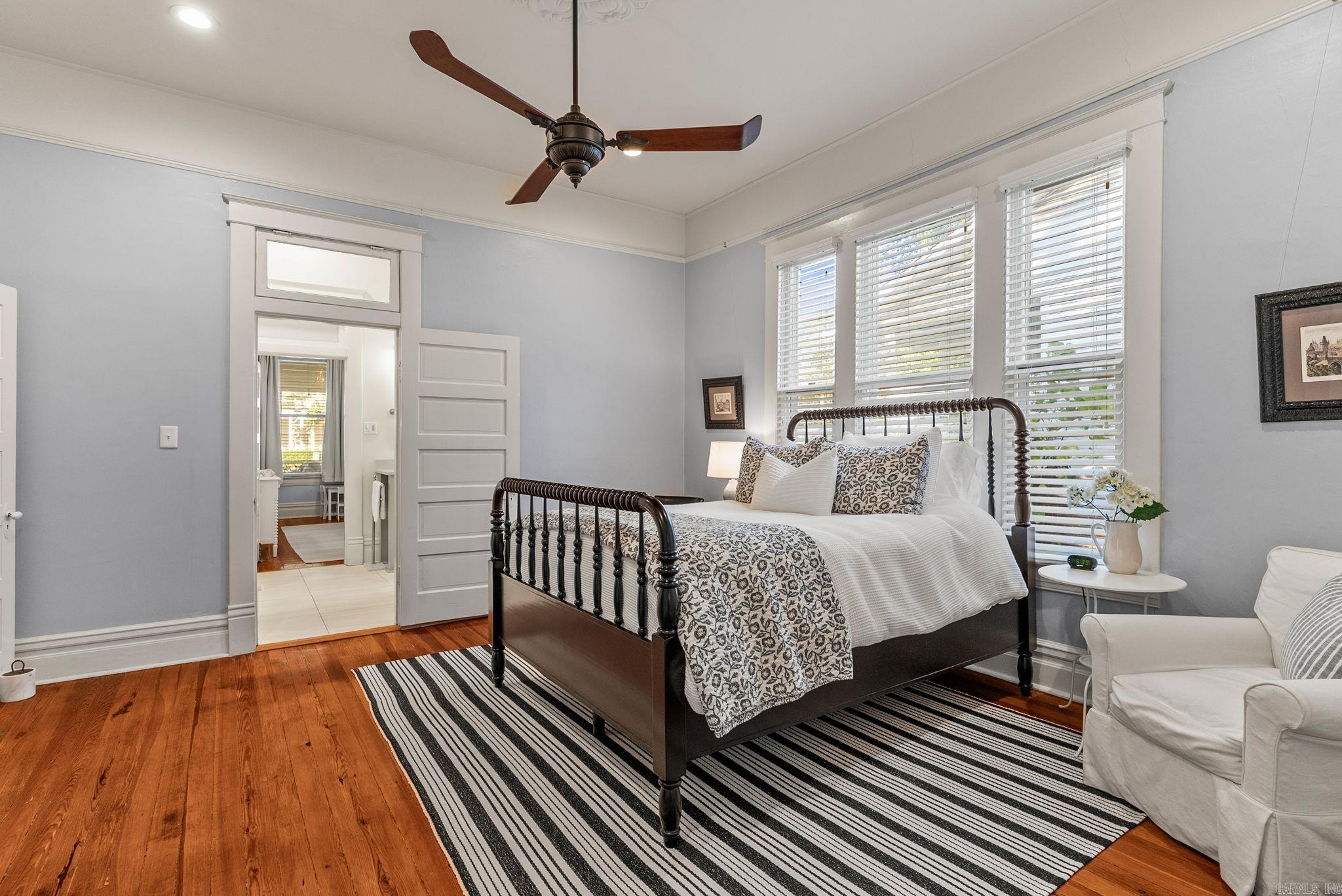 ELMHURST - Residential