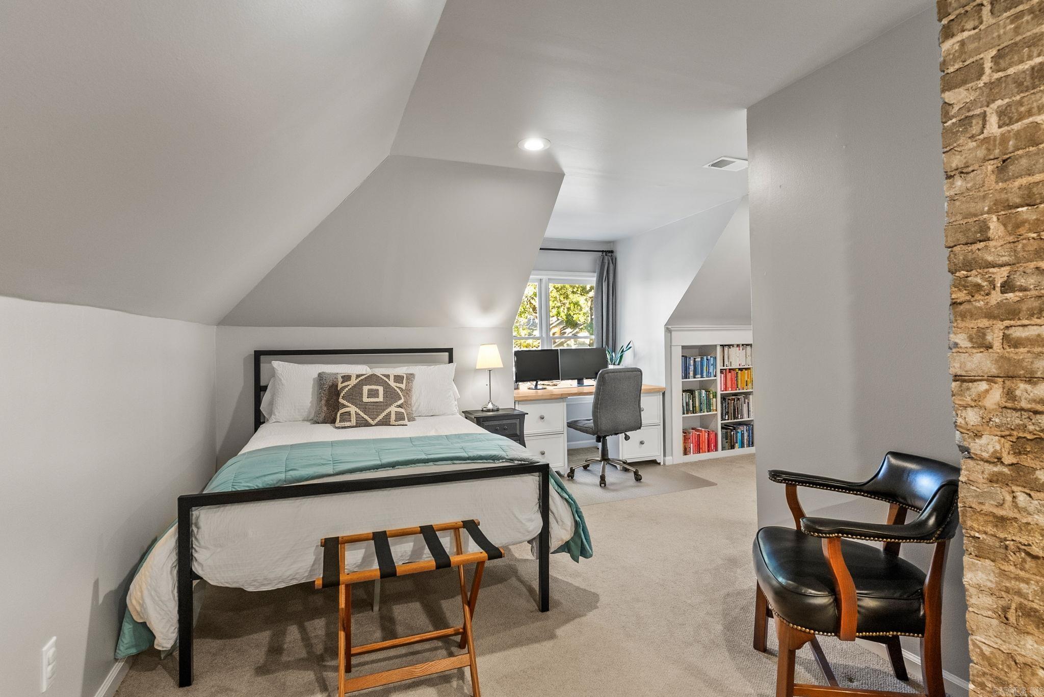 ELMHURST - Residential