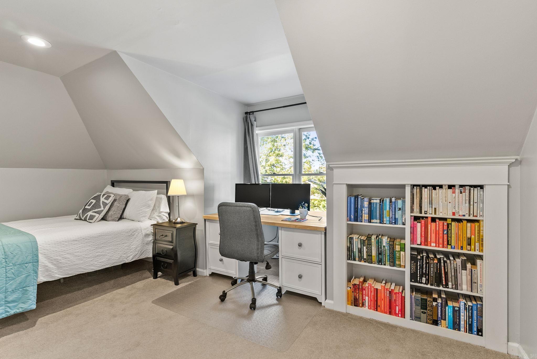ELMHURST - Residential