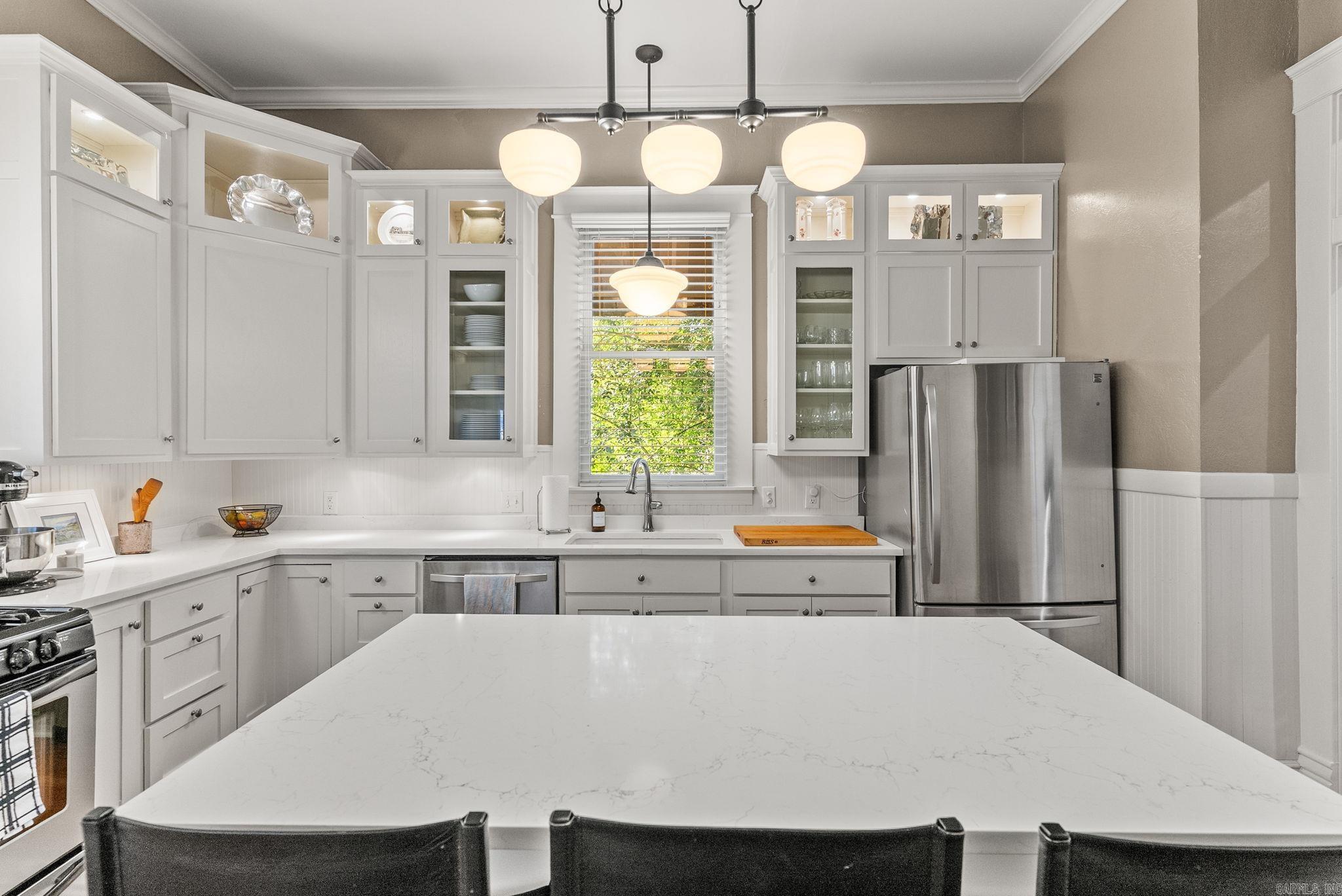 ELMHURST - Residential
