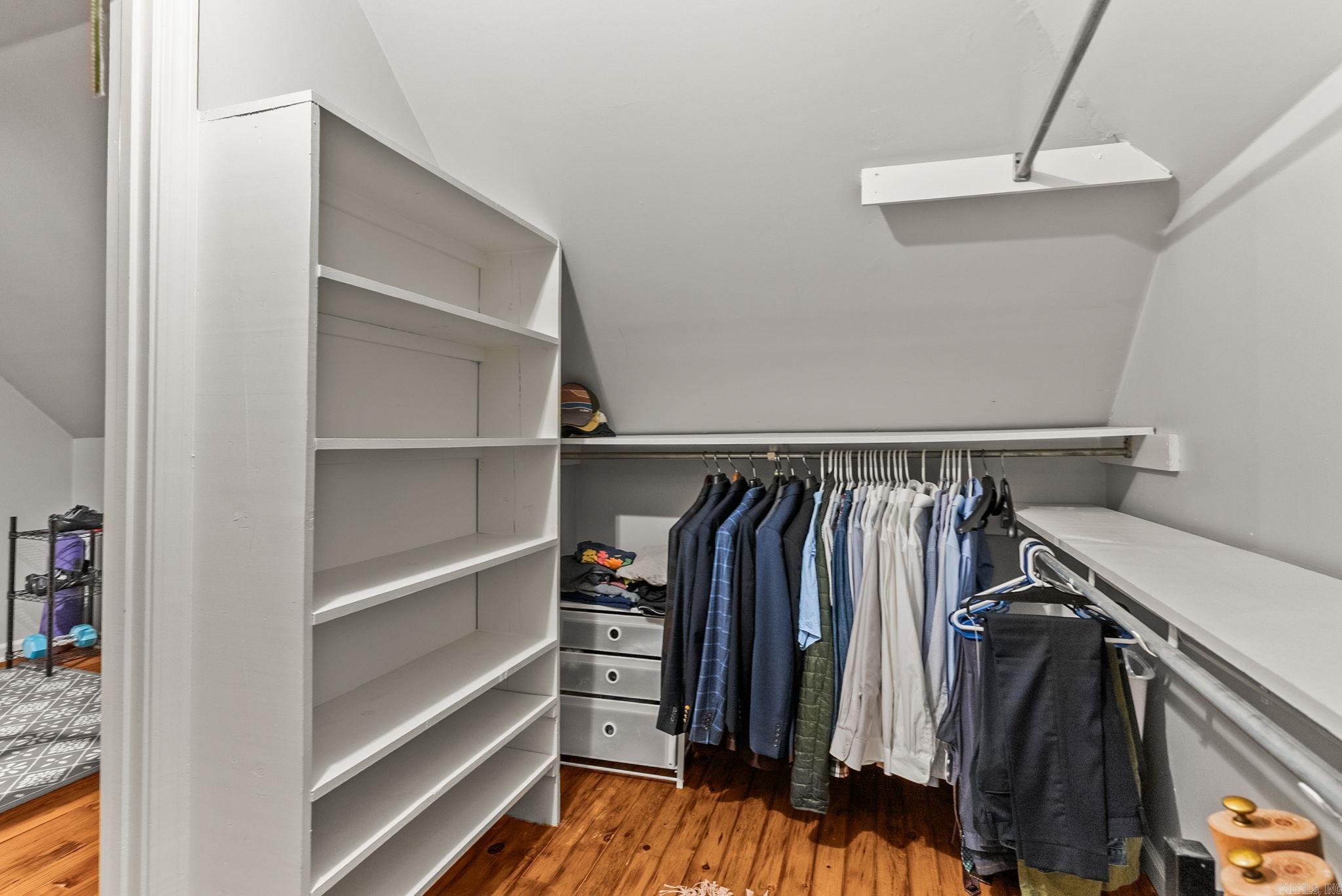 ELMHURST - Residential