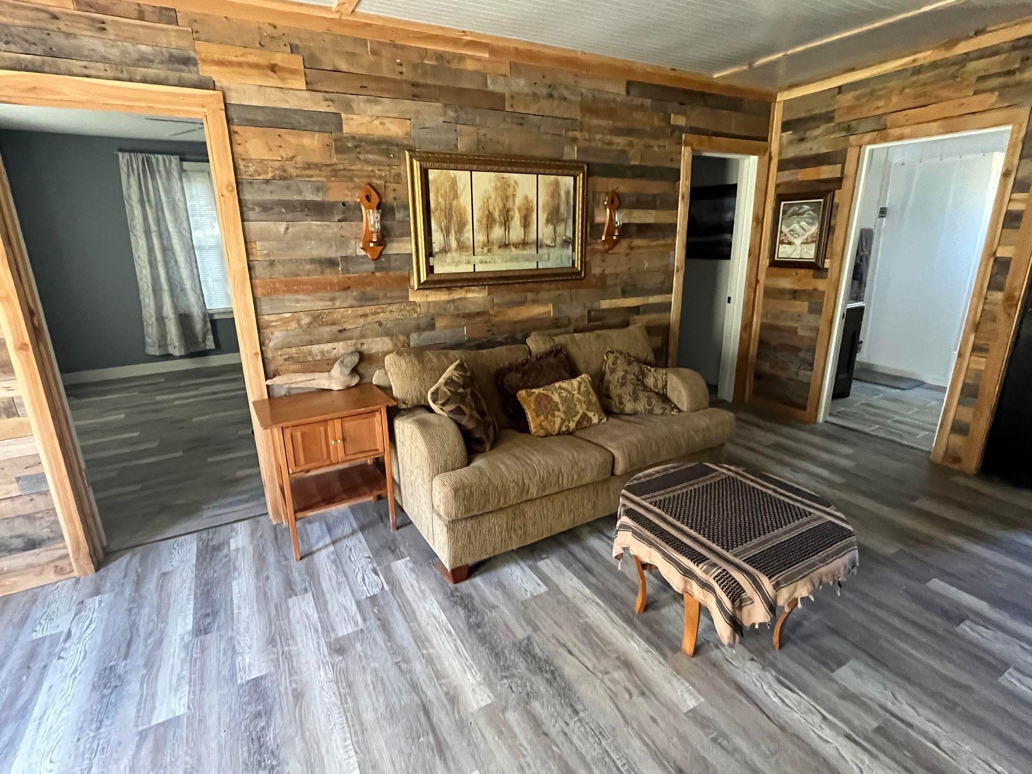 Mena Original - Residential