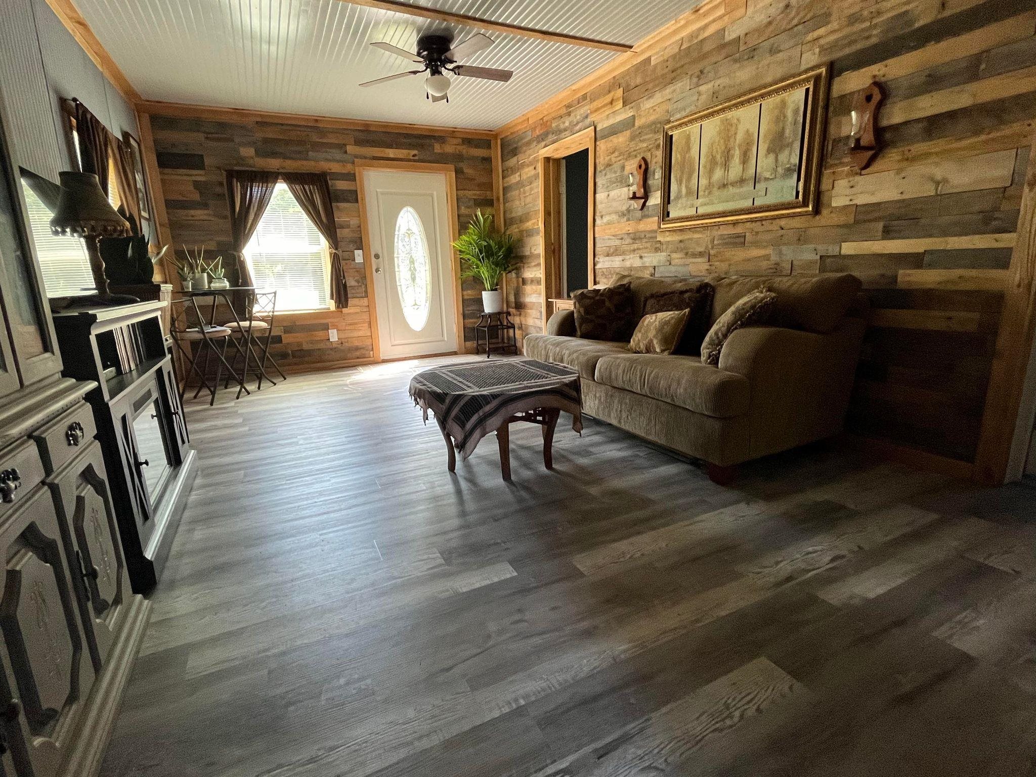 Mena Original - Residential