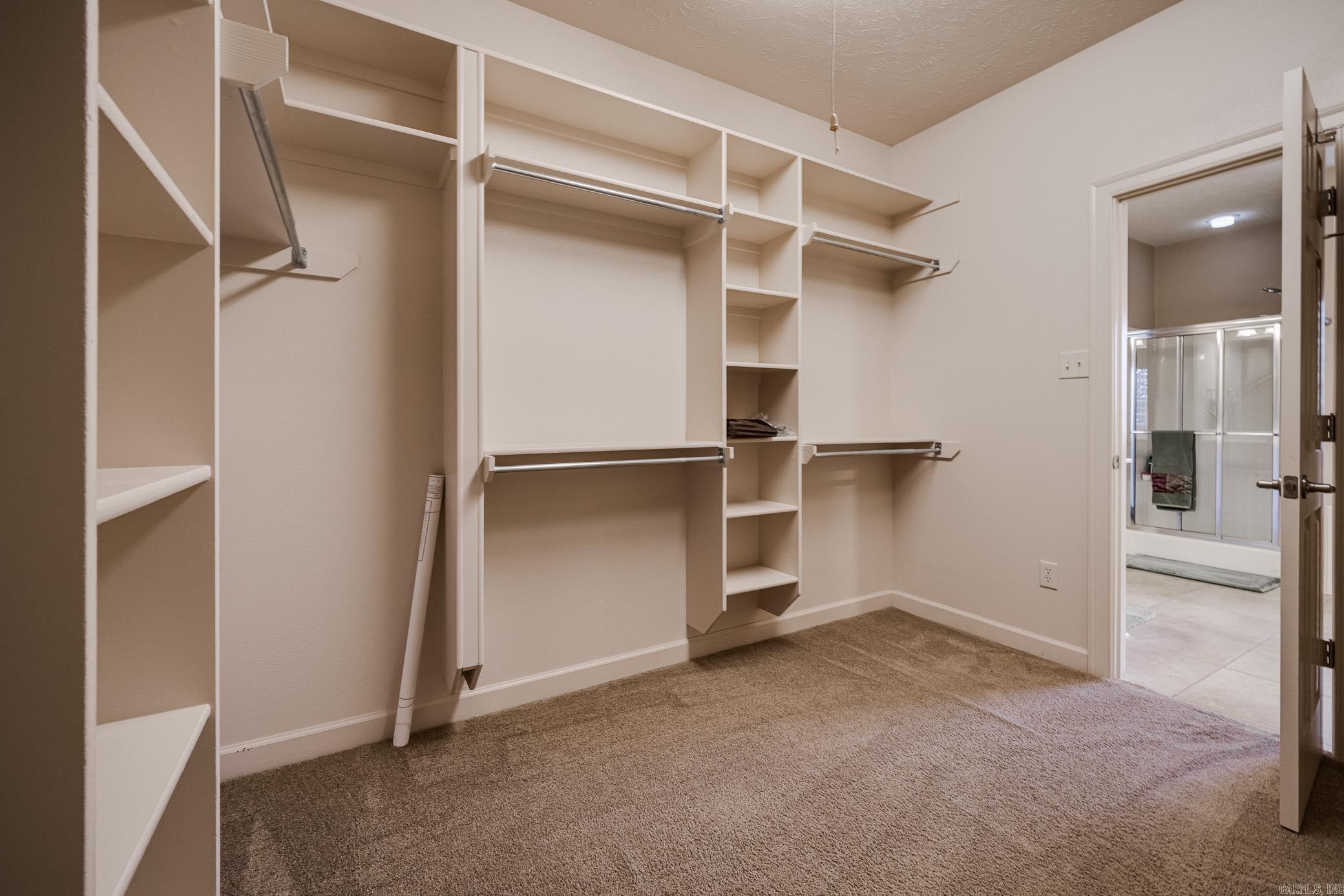 FIELDSTONE - Residential