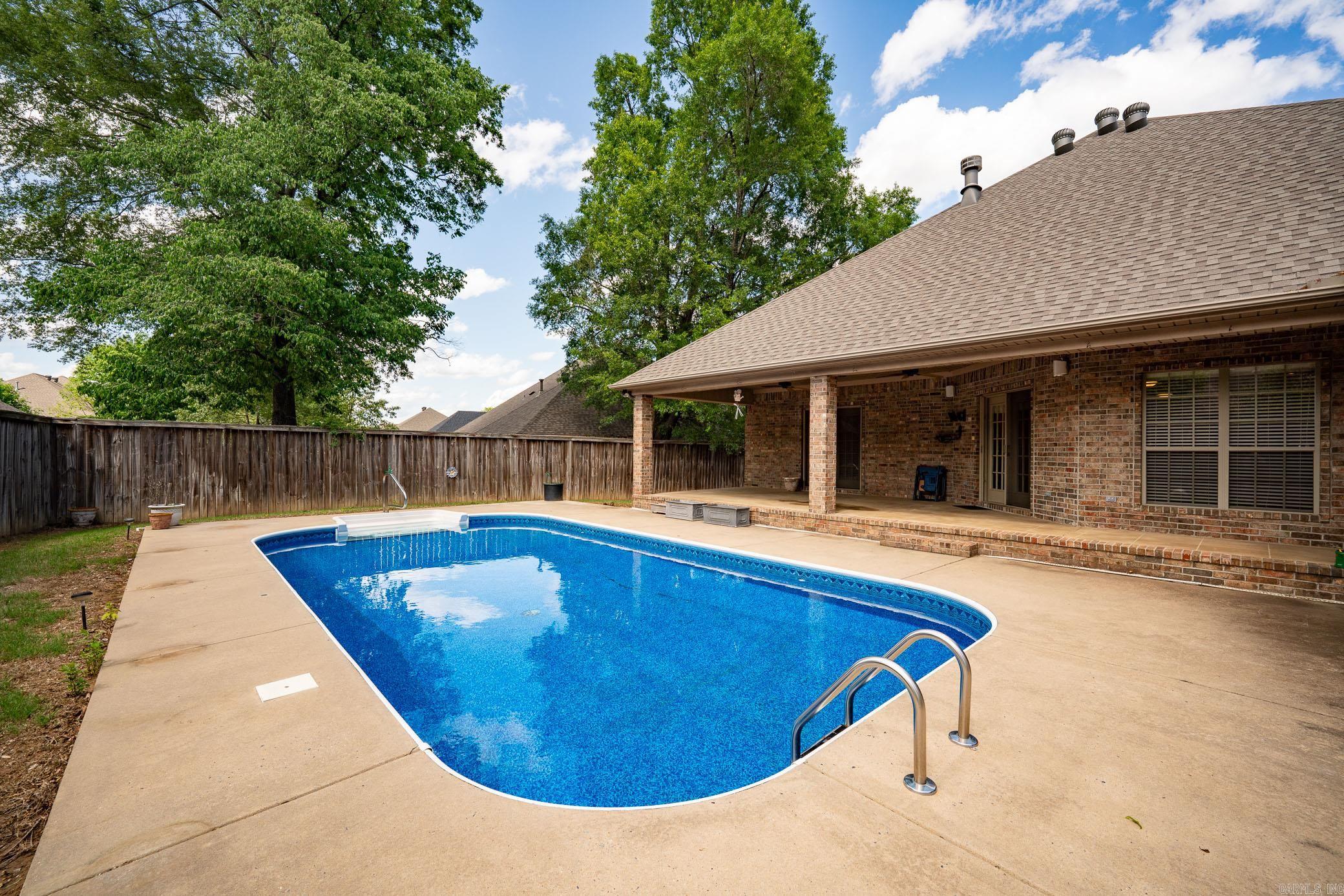 FIELDSTONE - Residential