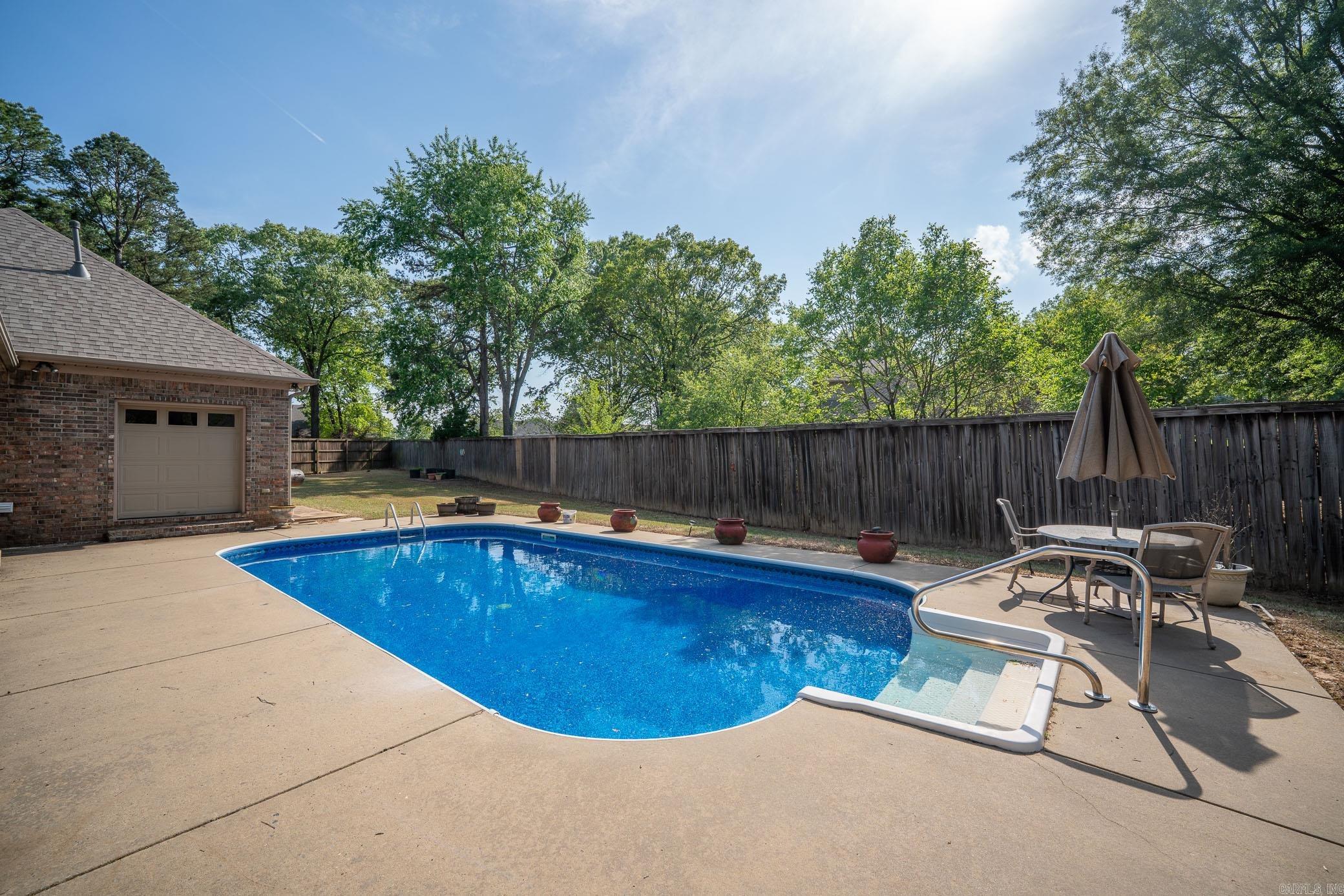 FIELDSTONE - Residential