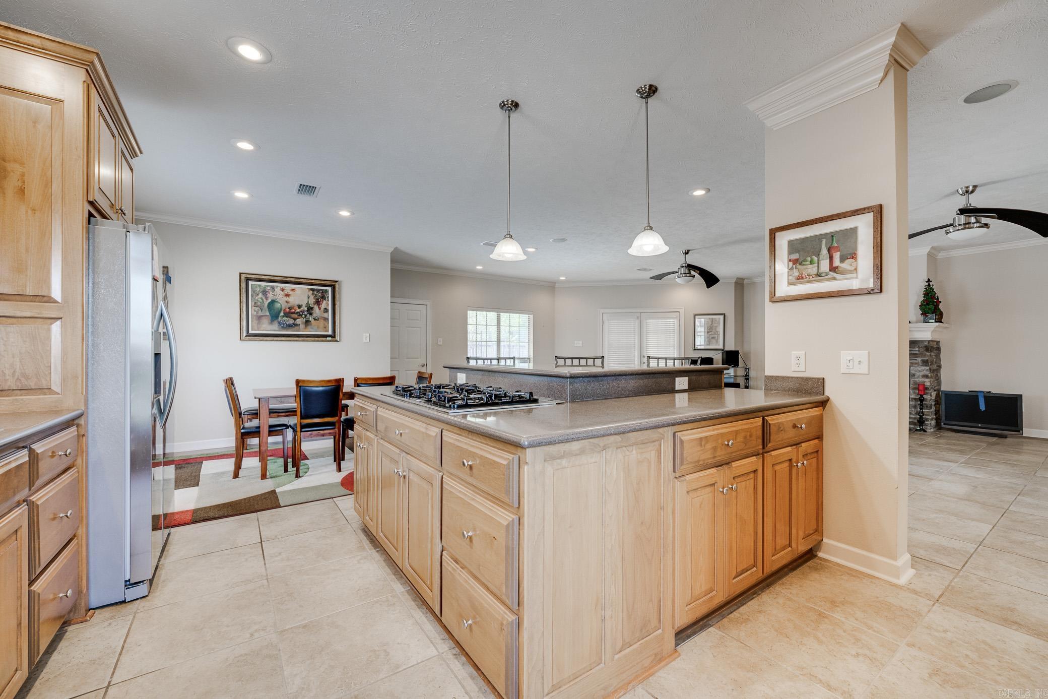 FIELDSTONE - Residential