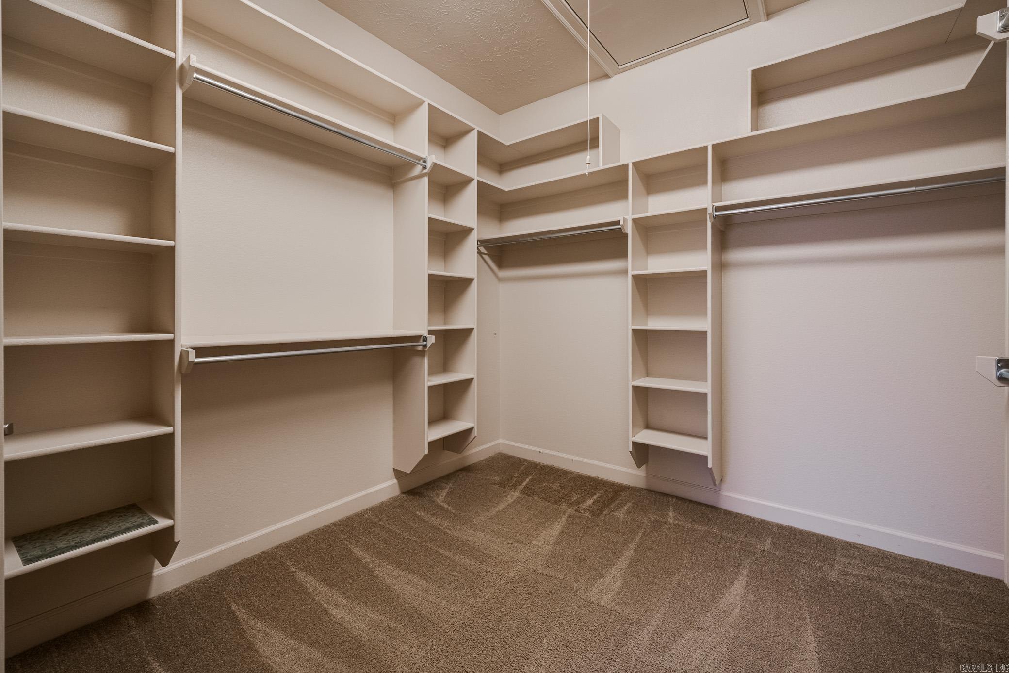 FIELDSTONE - Residential
