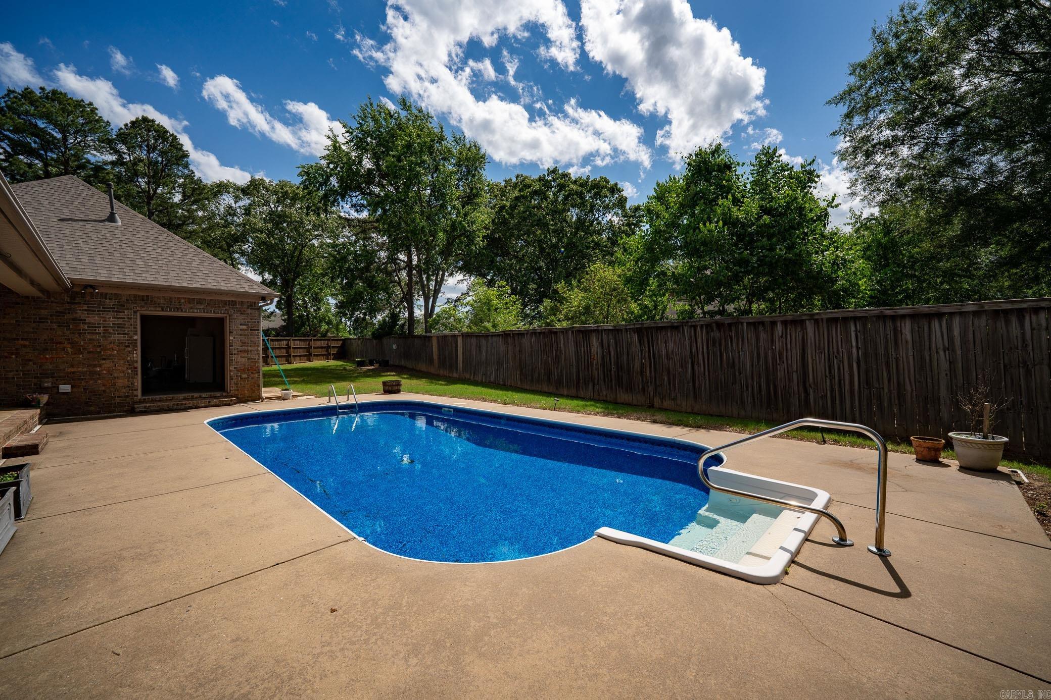 FIELDSTONE - Residential