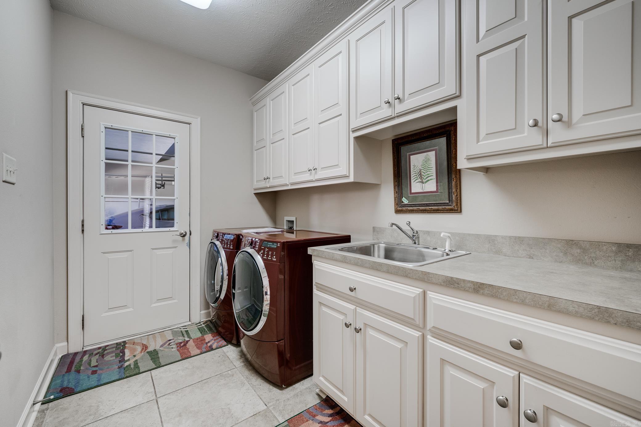 FIELDSTONE - Residential