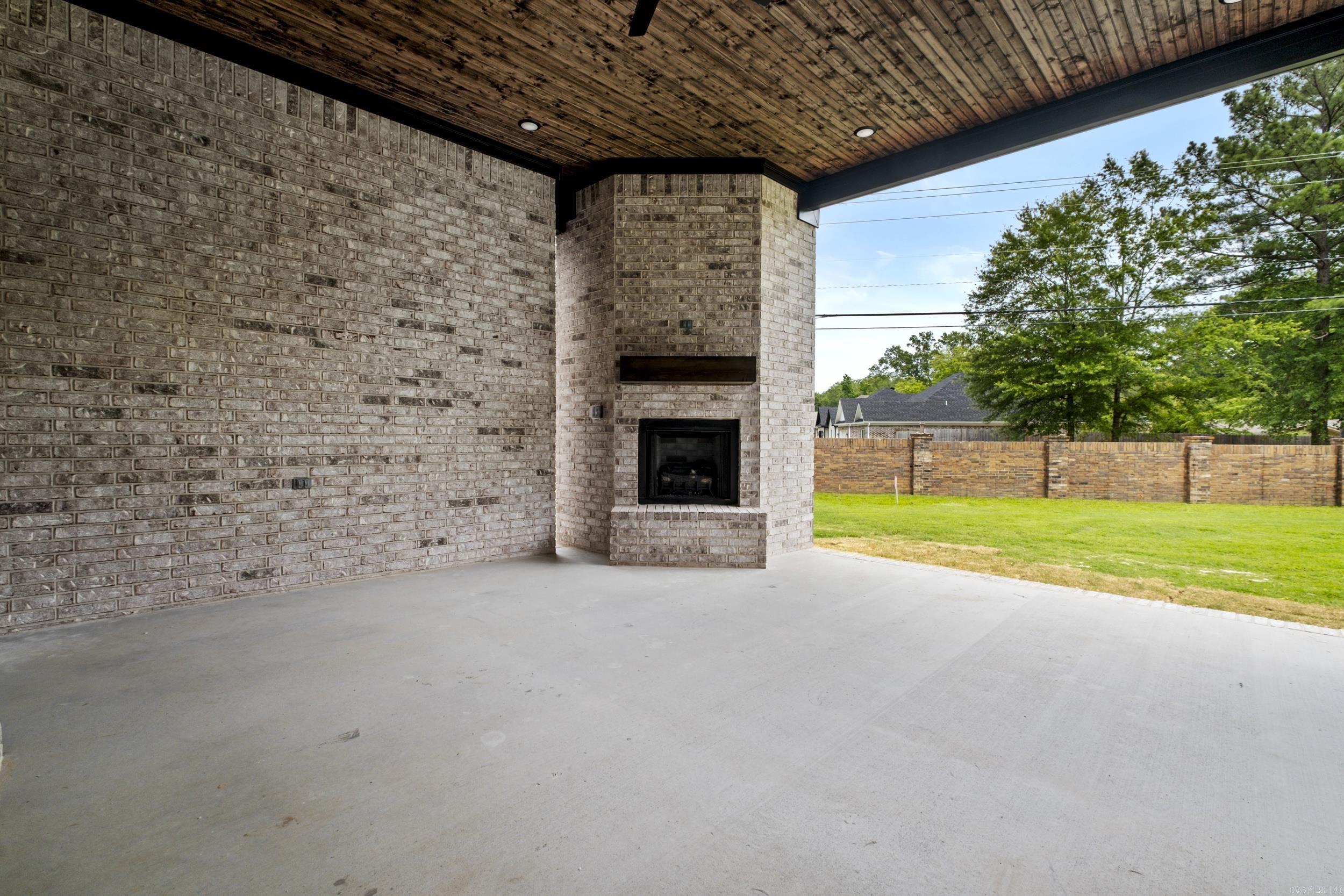 ST CHARLES PLACE - Residential