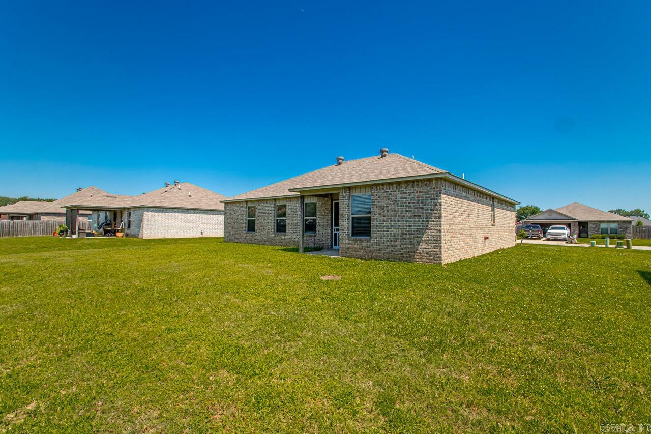 STONEHENGE PLACE - Residential