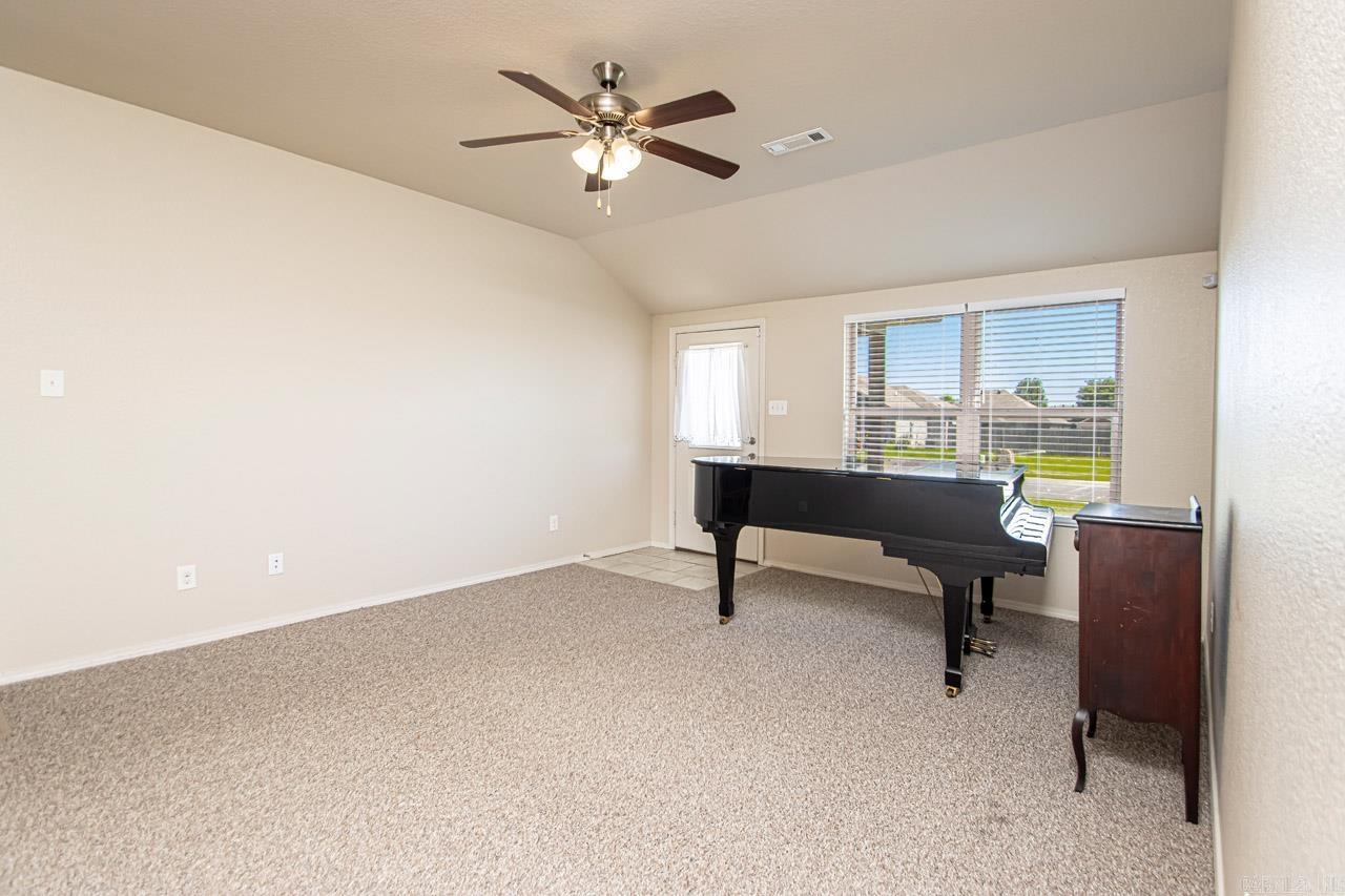 STONEHENGE PLACE - Residential