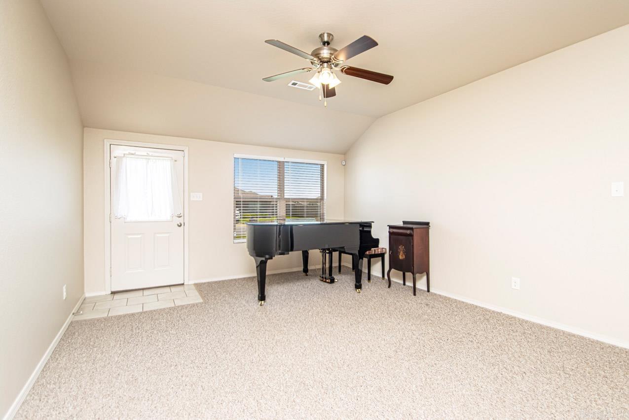 STONEHENGE PLACE - Residential