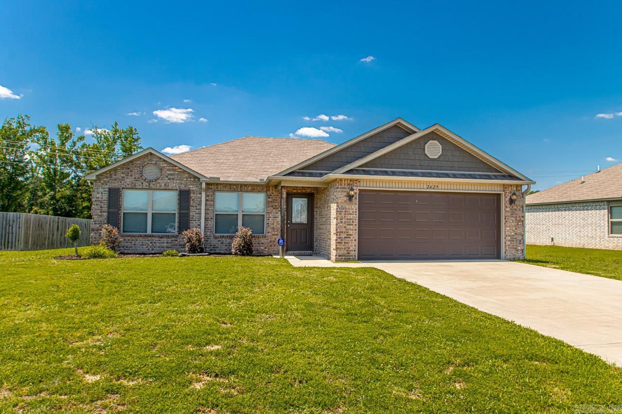 STONEHENGE PLACE - Residential