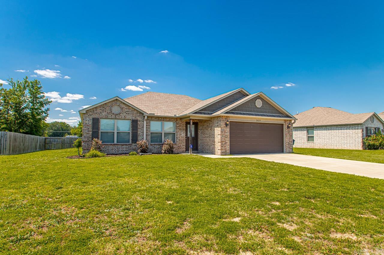 STONEHENGE PLACE - Residential