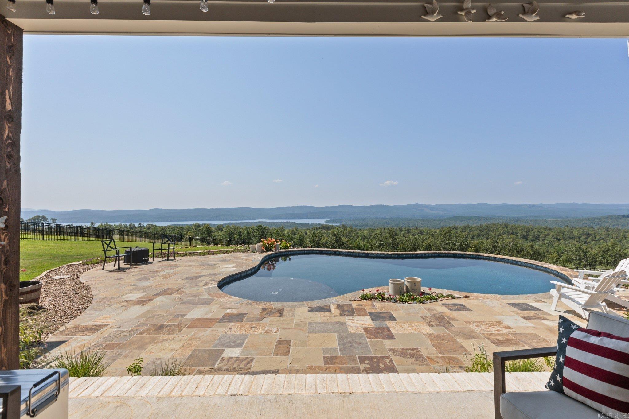LAKEVIEW WEST - Residential