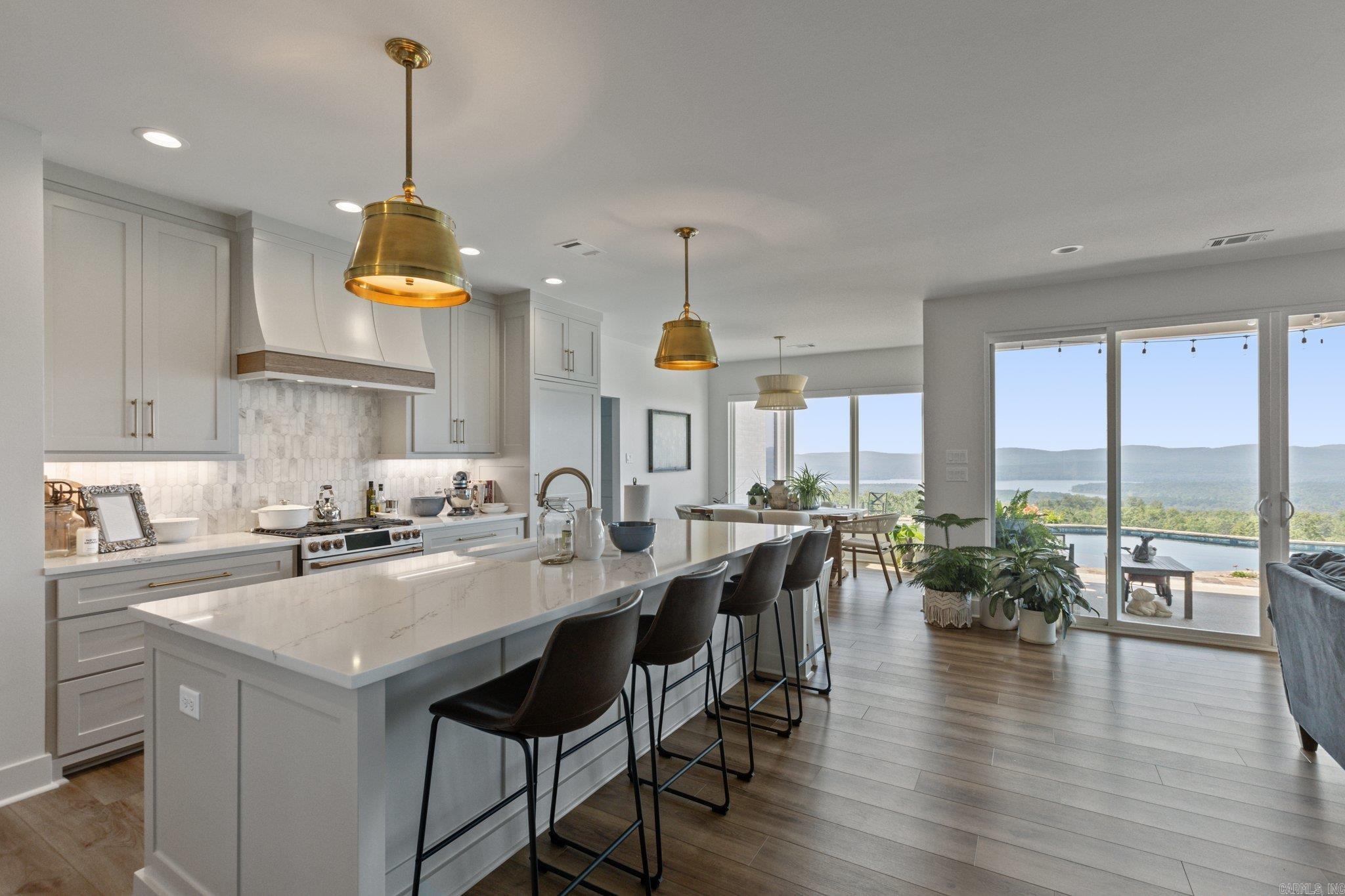 LAKEVIEW WEST - Residential