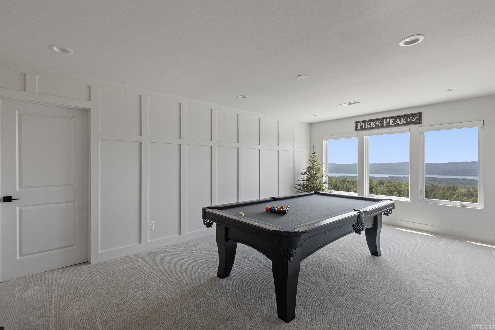 LAKEVIEW WEST - Residential