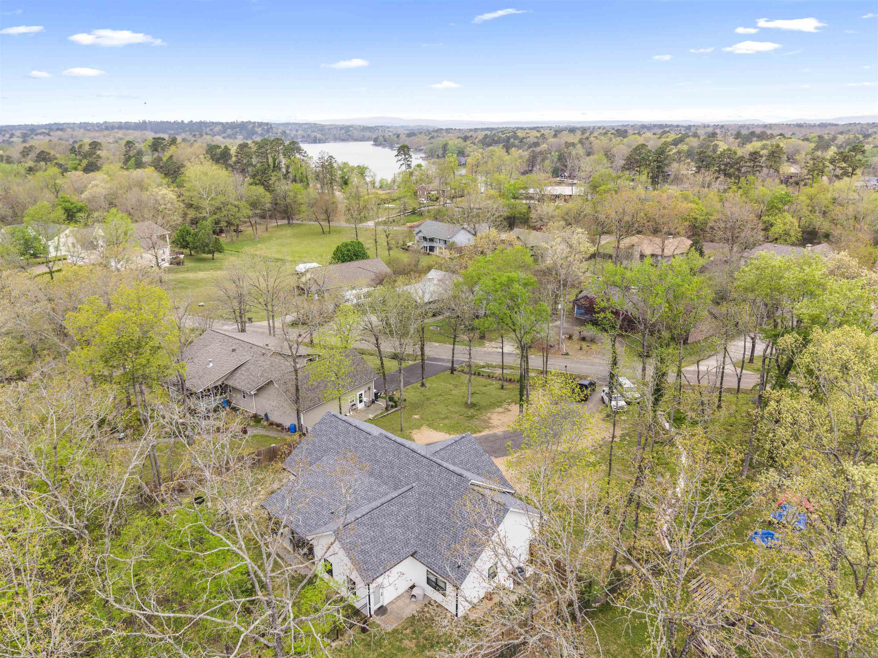 UNPLATTED ACREAGE - Residential