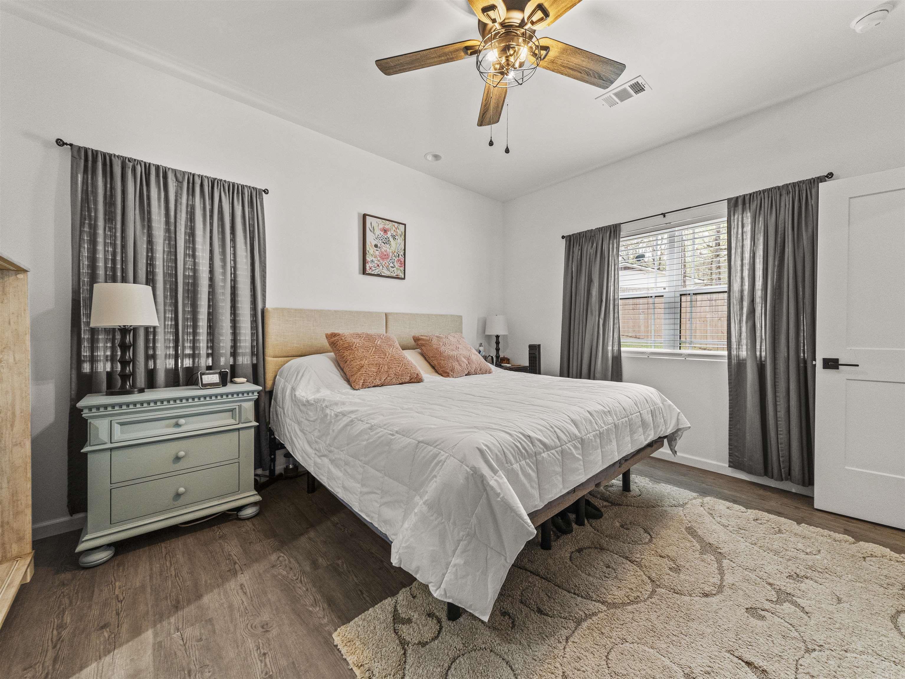 UNPLATTED ACREAGE - Residential