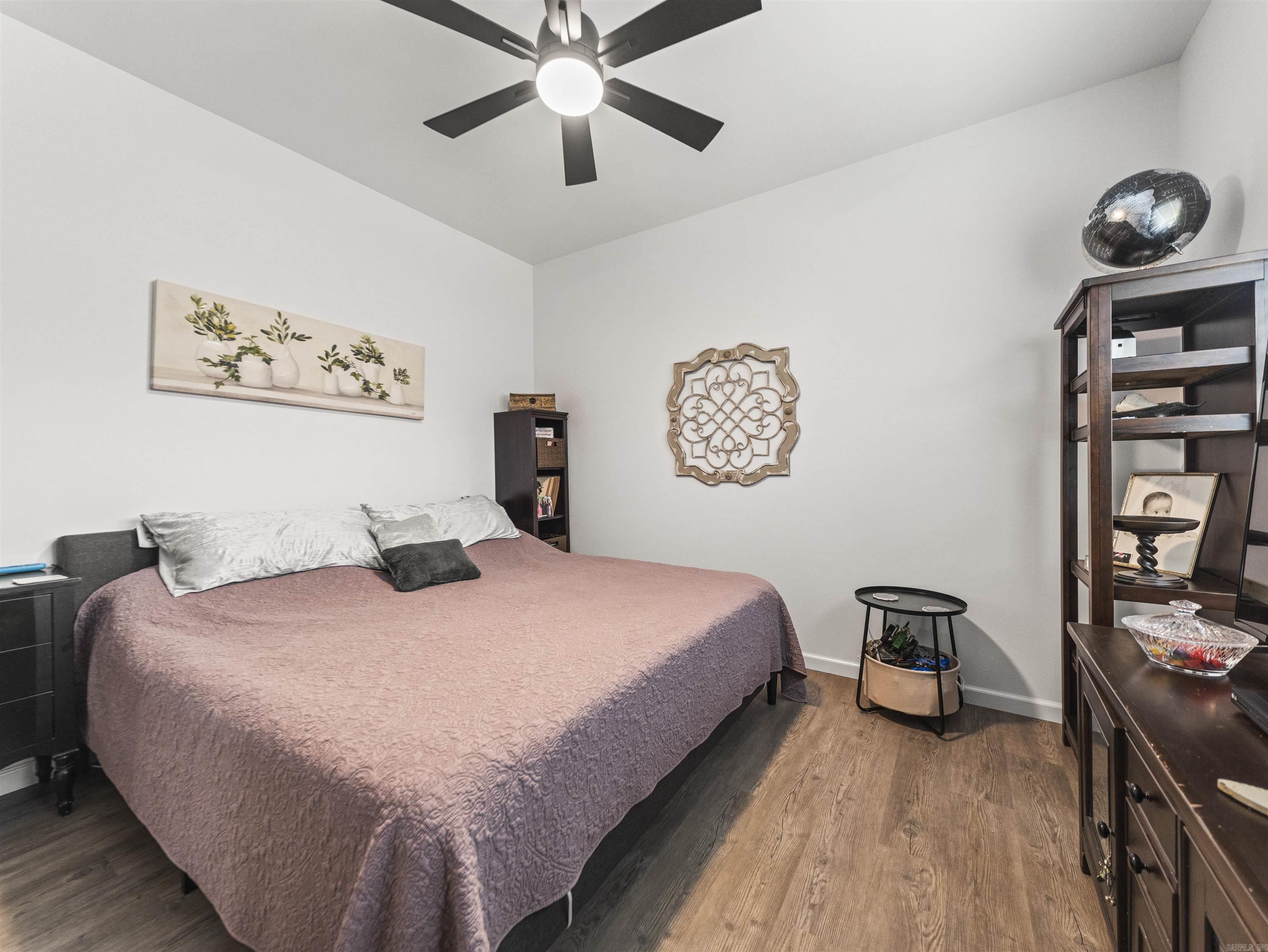 UNPLATTED ACREAGE - Residential