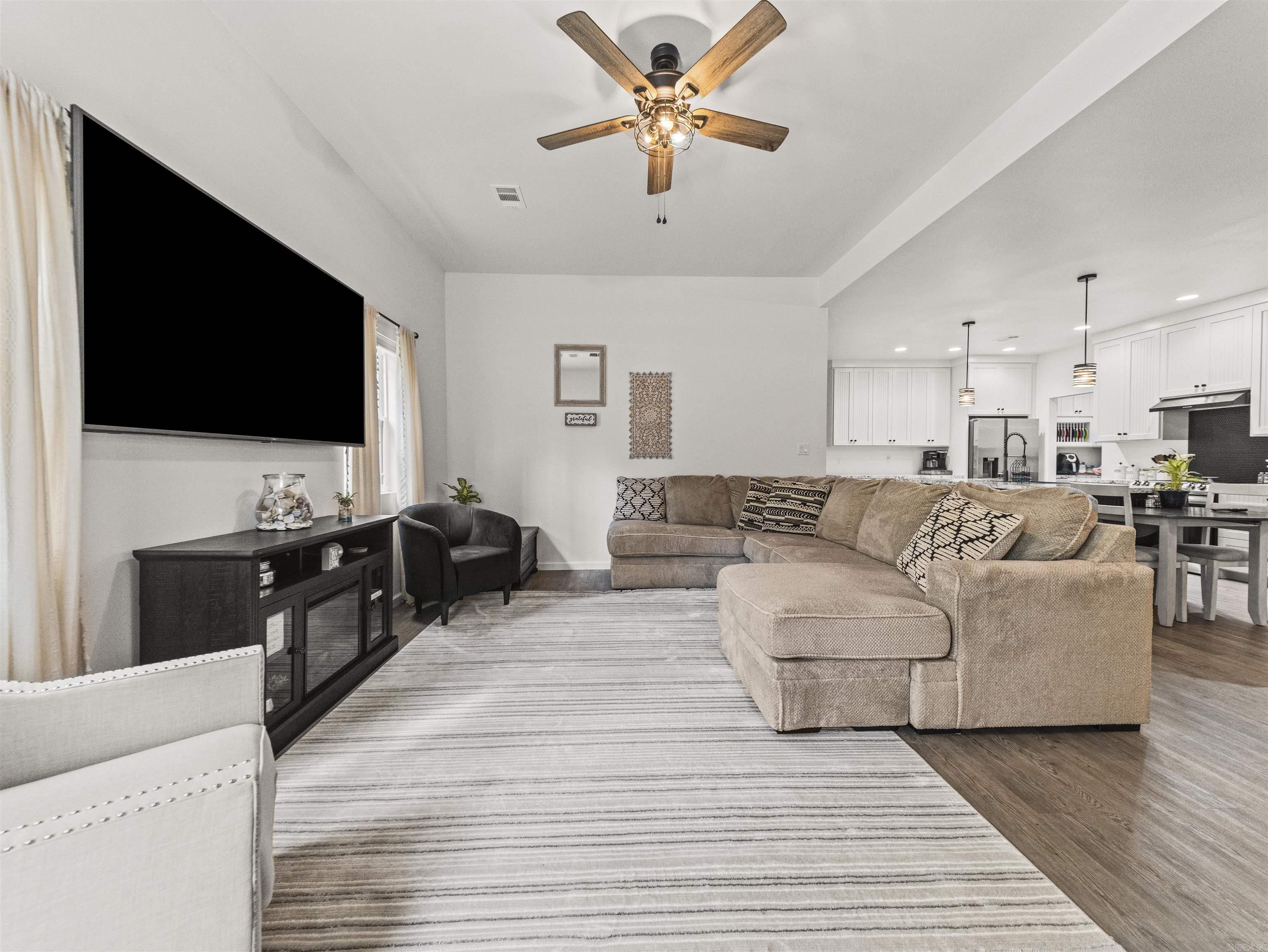 UNPLATTED ACREAGE - Residential