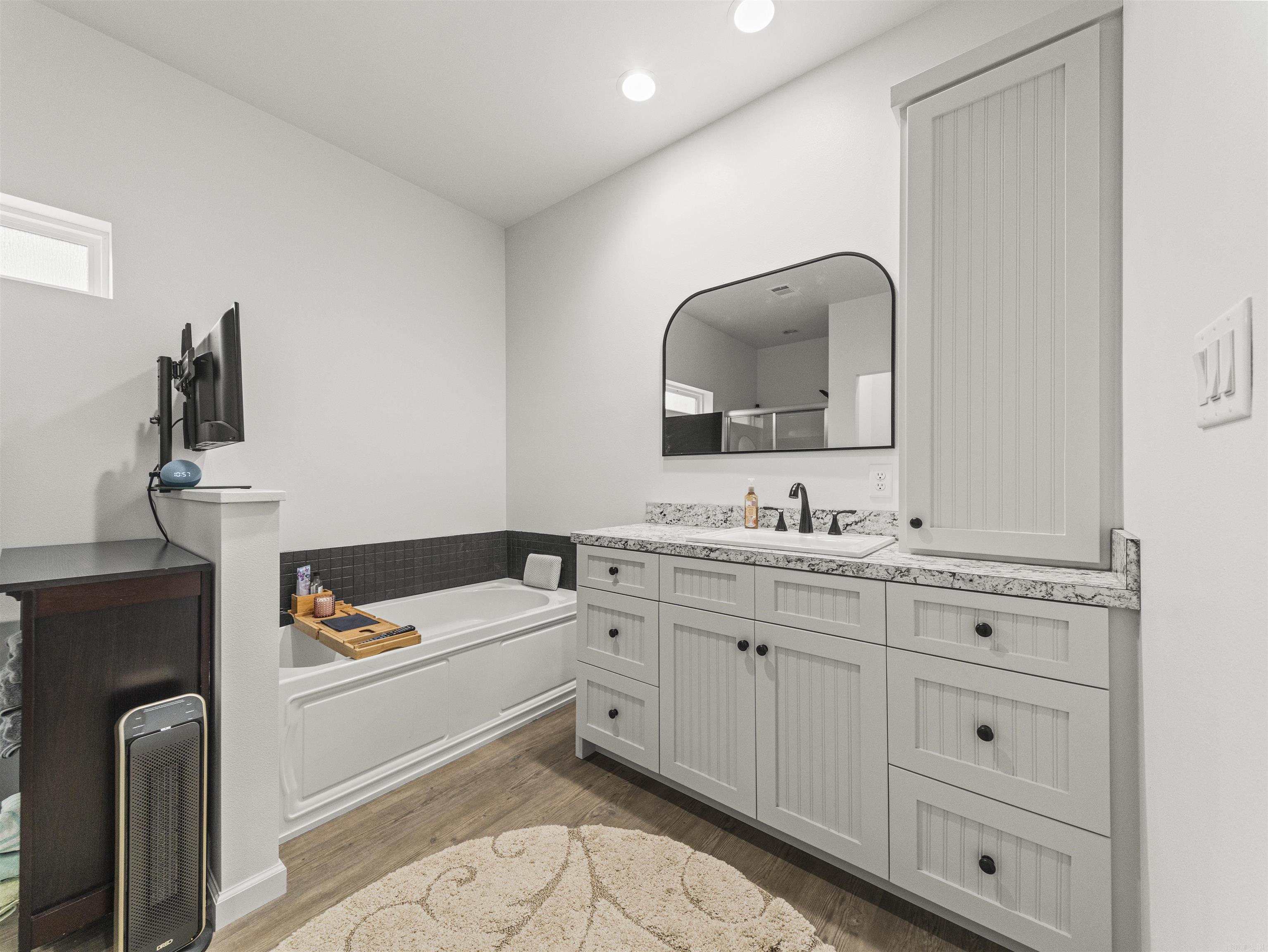 UNPLATTED ACREAGE - Residential