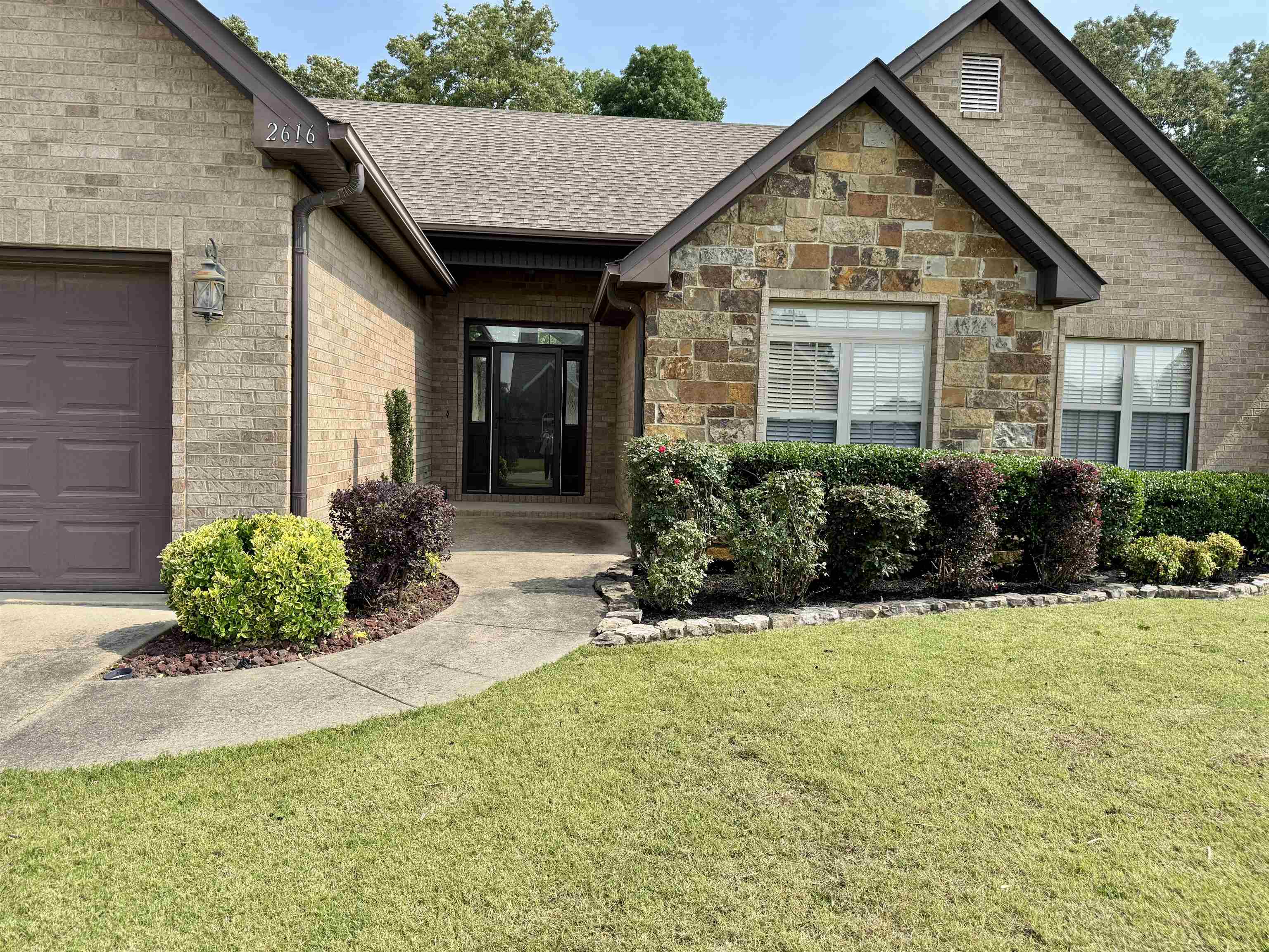 Valley View Area. Almost 2000 sq.ft. Great neighborhood. Cul-de-sac. Main level has 1540 sq.ft. Bonus room upstairs has 390 sq.ft. per tax records. Some sources show over 2000 sq.ft. New roof going on the week of June 10th. Covered back porch. A real security door on the front door. Upright 4 person tornado shelter 5 steps from back door.