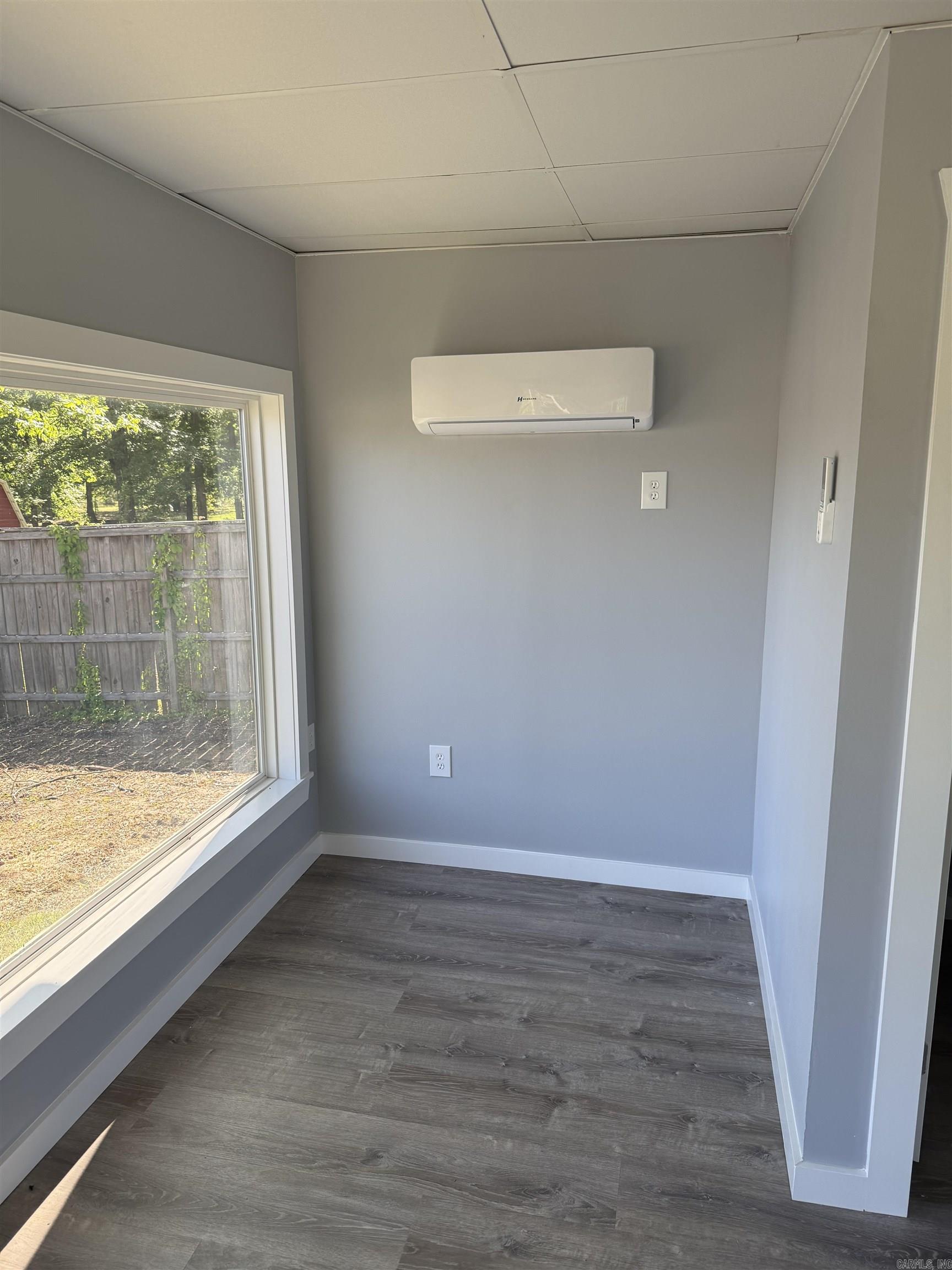 Not in Subdivision - Residential Lease