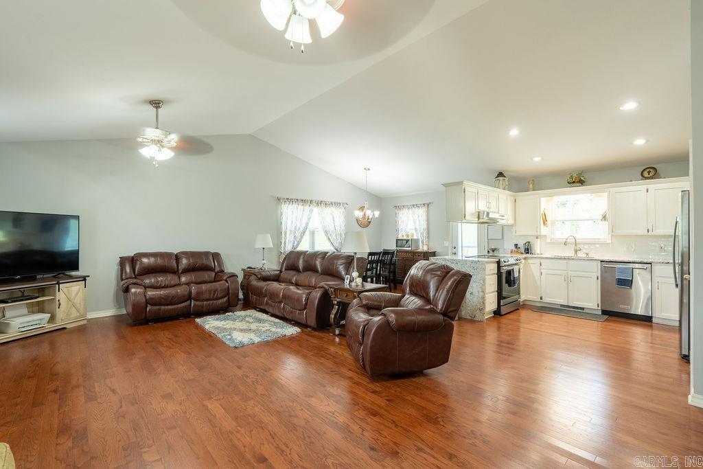 CEDAR GLADES - Residential