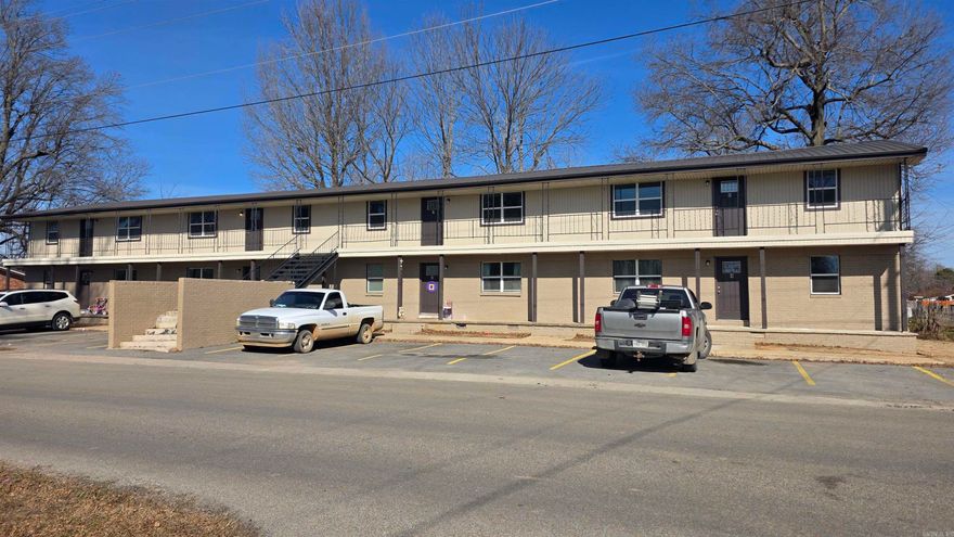 Welcome to the package deal for 1205 W. Hunt Street, 1308 S. 7th Street & 1311 S. 8th Street! For corresponding information per property, please see the following MLS #s. Looking to add this entire investment to your portfolio? Give your favorite agent a call today! *All features are combination of all properties. (Dishwashers are only available on Hunt Street). Duplicate MLS #s: 26005264, 26005265, 26005266