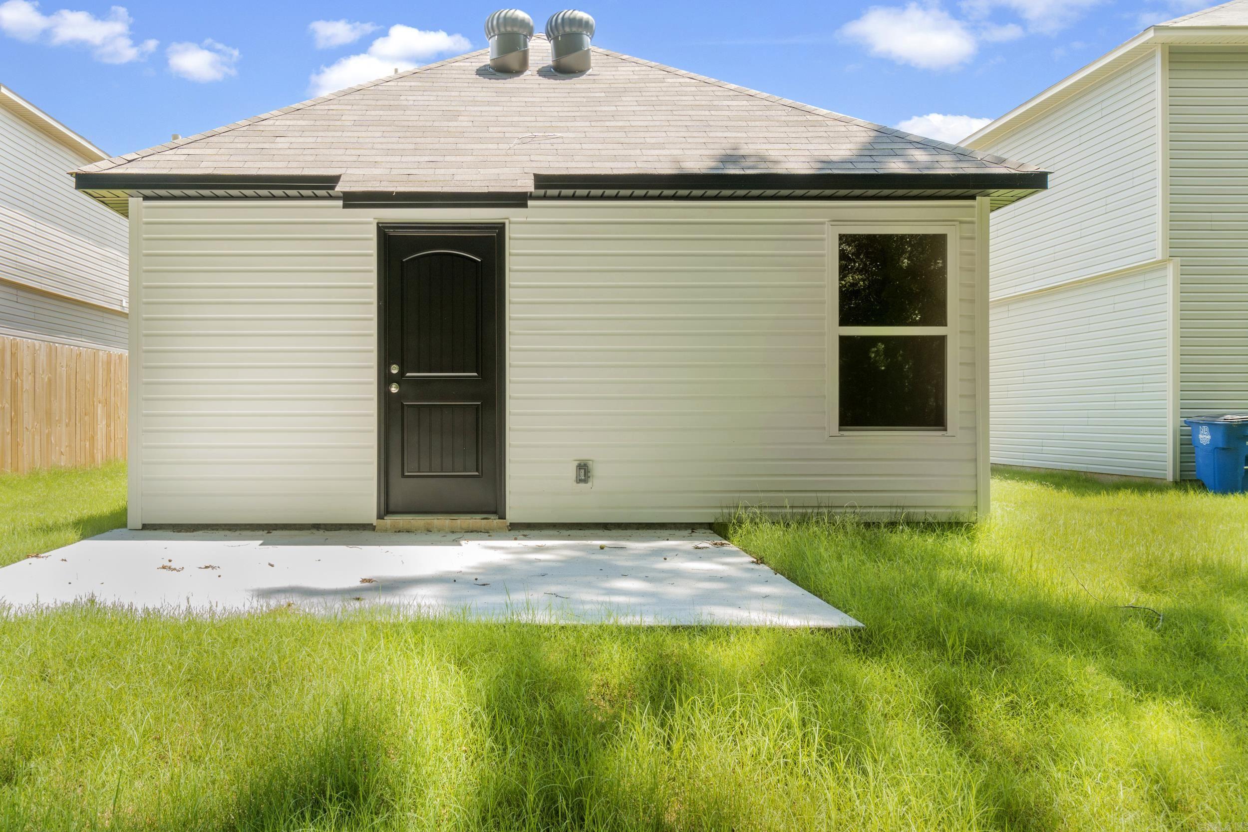 WHITE OAK CROSSING - Residential