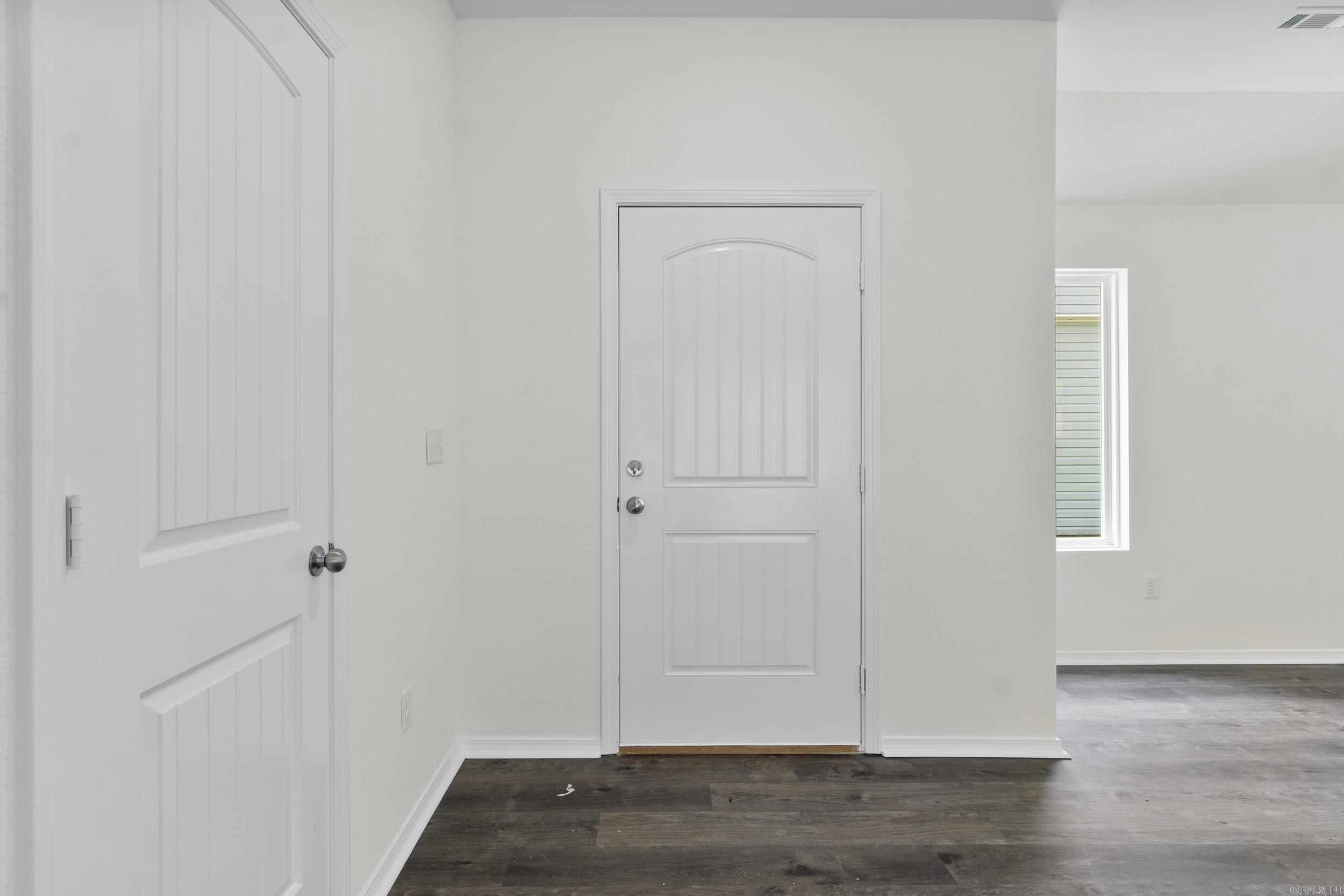 WHITE OAK CROSSING - Residential