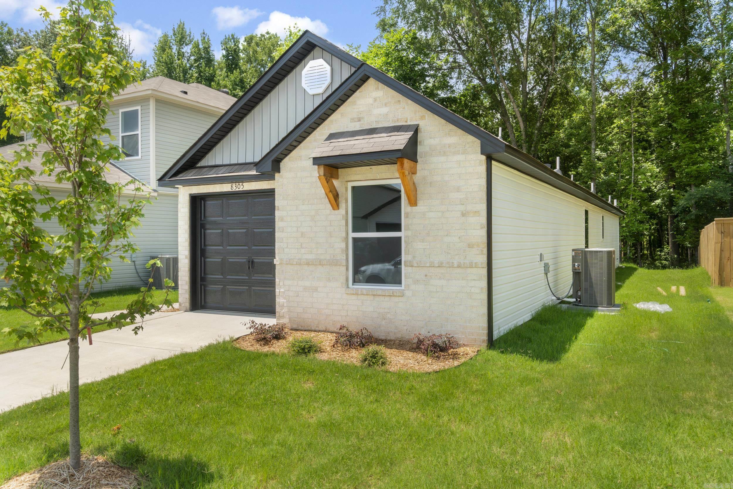 WHITE OAK CROSSING - Residential