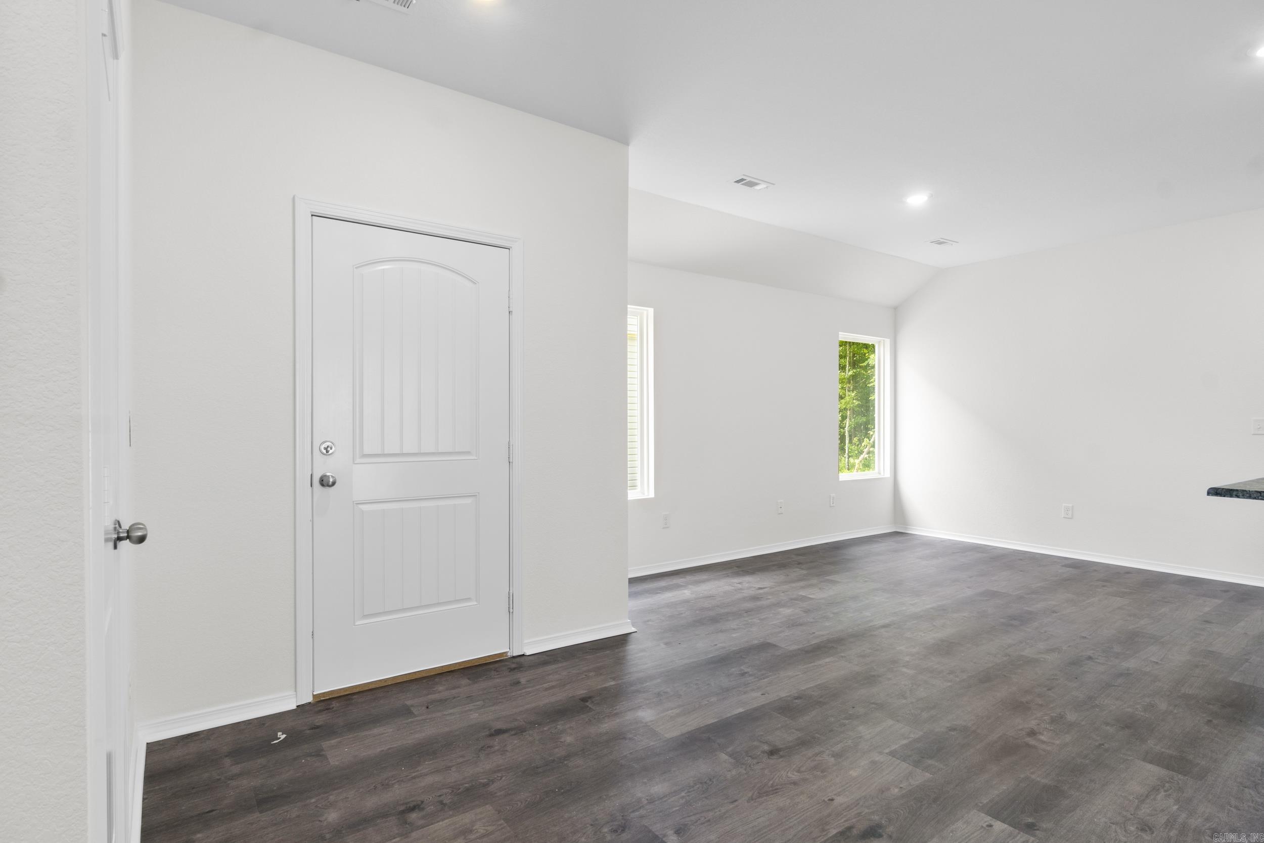 WHITE OAK CROSSING - Residential