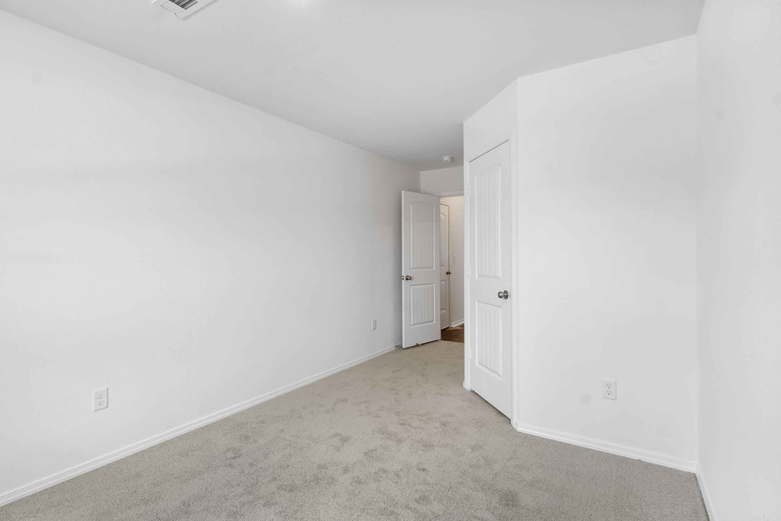 WHITE OAK CROSSING - Residential