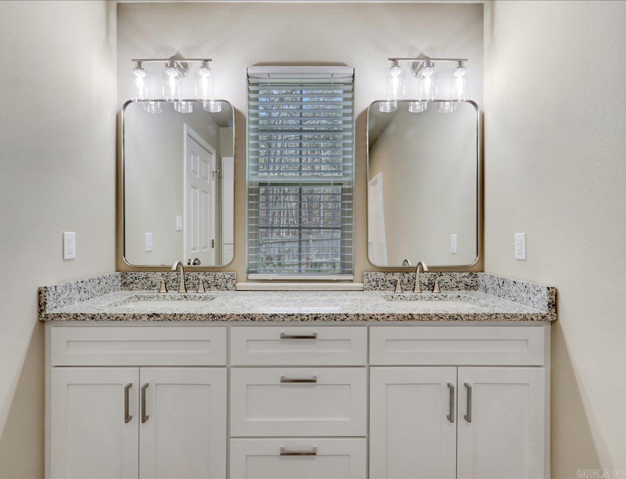 DIAMONDHEAD Q - Residential