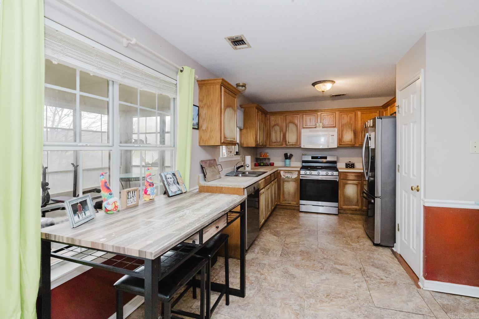 BRYANT MEADOWS - Residential