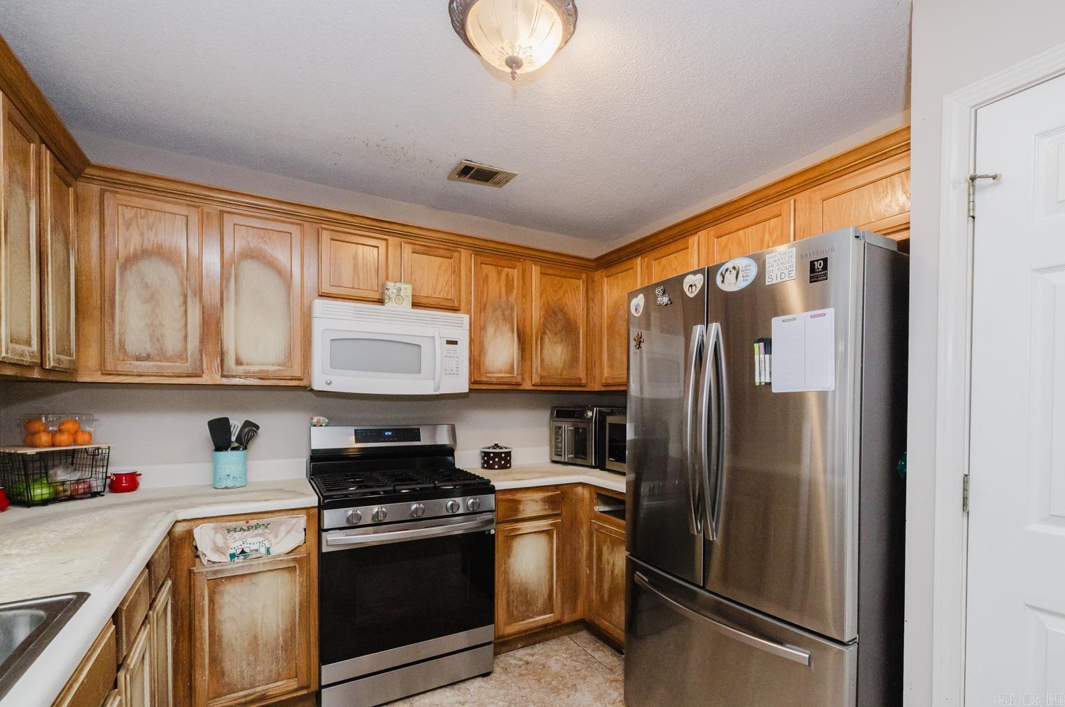 BRYANT MEADOWS - Residential